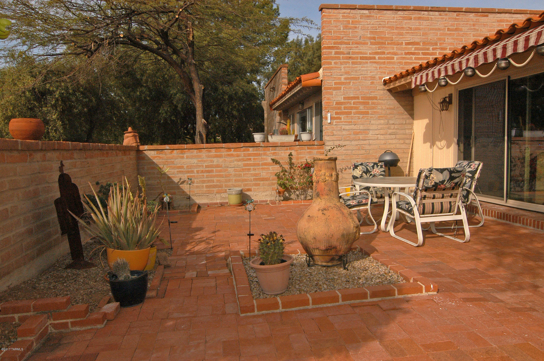 Villas De La Canada (1-74) - Residential