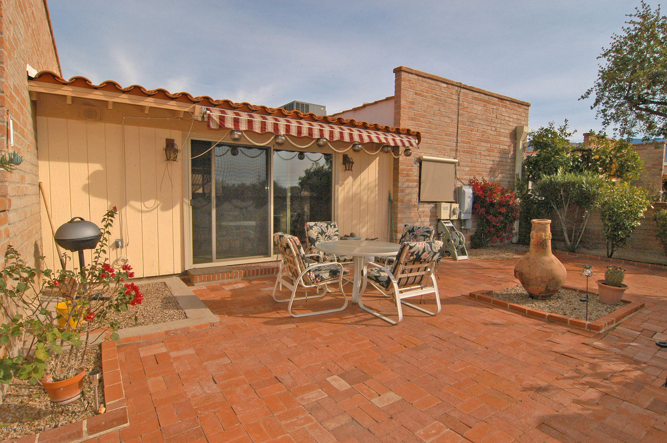 Villas De La Canada (1-74) - Residential