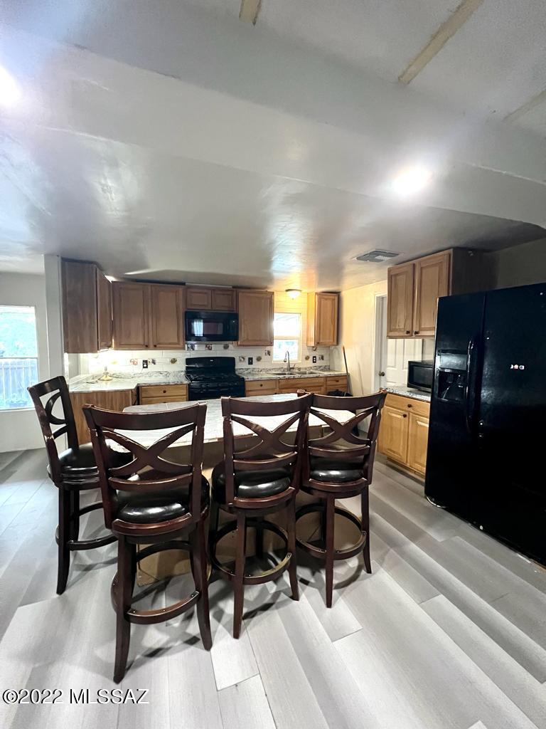 Los Ranchitos Number 8 - Residential