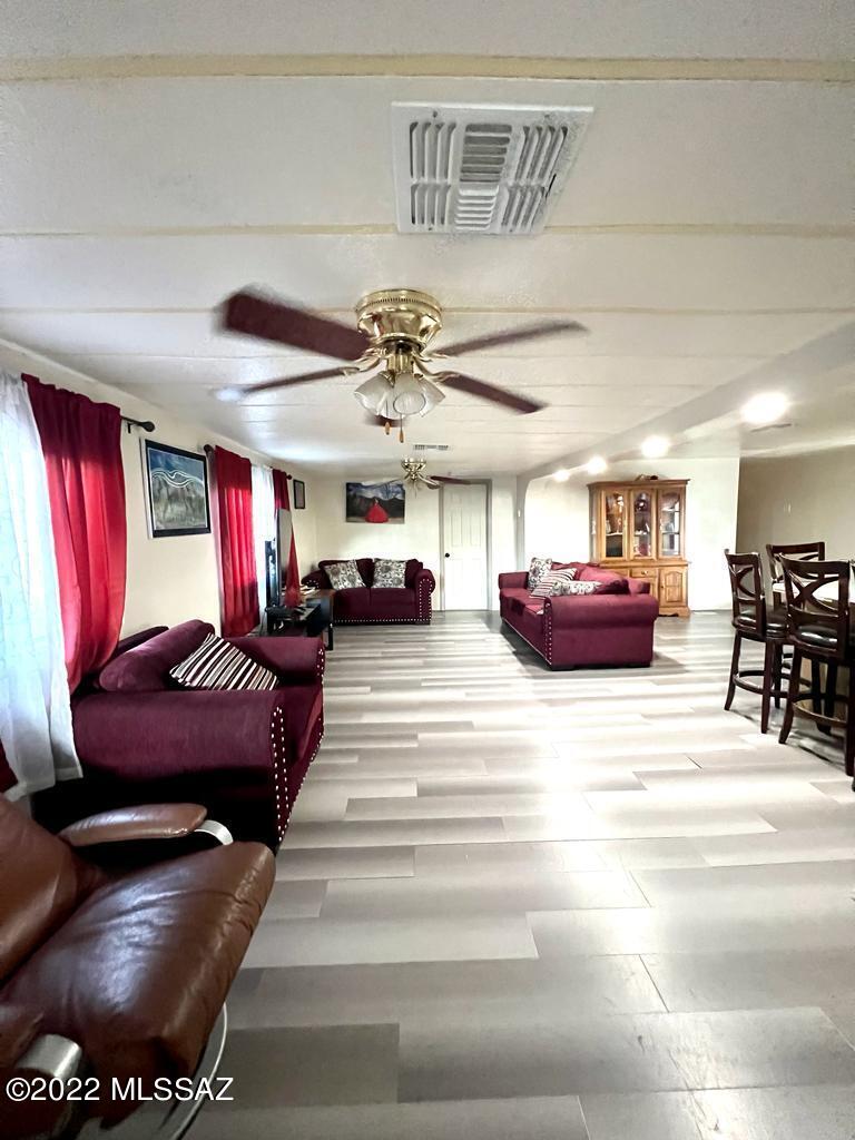 Los Ranchitos Number 8 - Residential