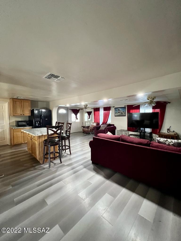 Los Ranchitos Number 8 - Residential