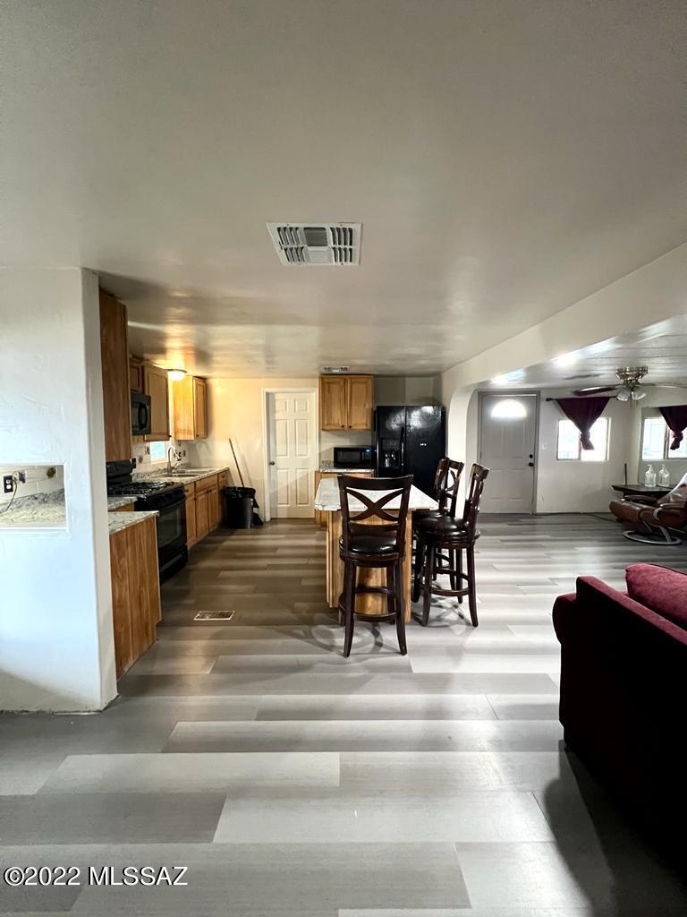 Los Ranchitos Number 8 - Residential