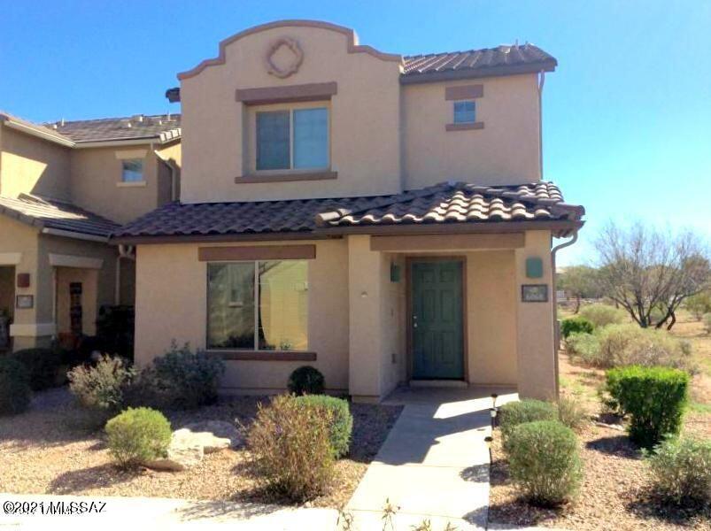 Clean and ready to move in into!3 Bedroom with 2 Full baths upastairs and a 1/2 bath downstairs for your guests. Solar Water heater and all electric throughout. No gas available. No Pets. Not a section 8 participant. Call Jeff 520-360-2996