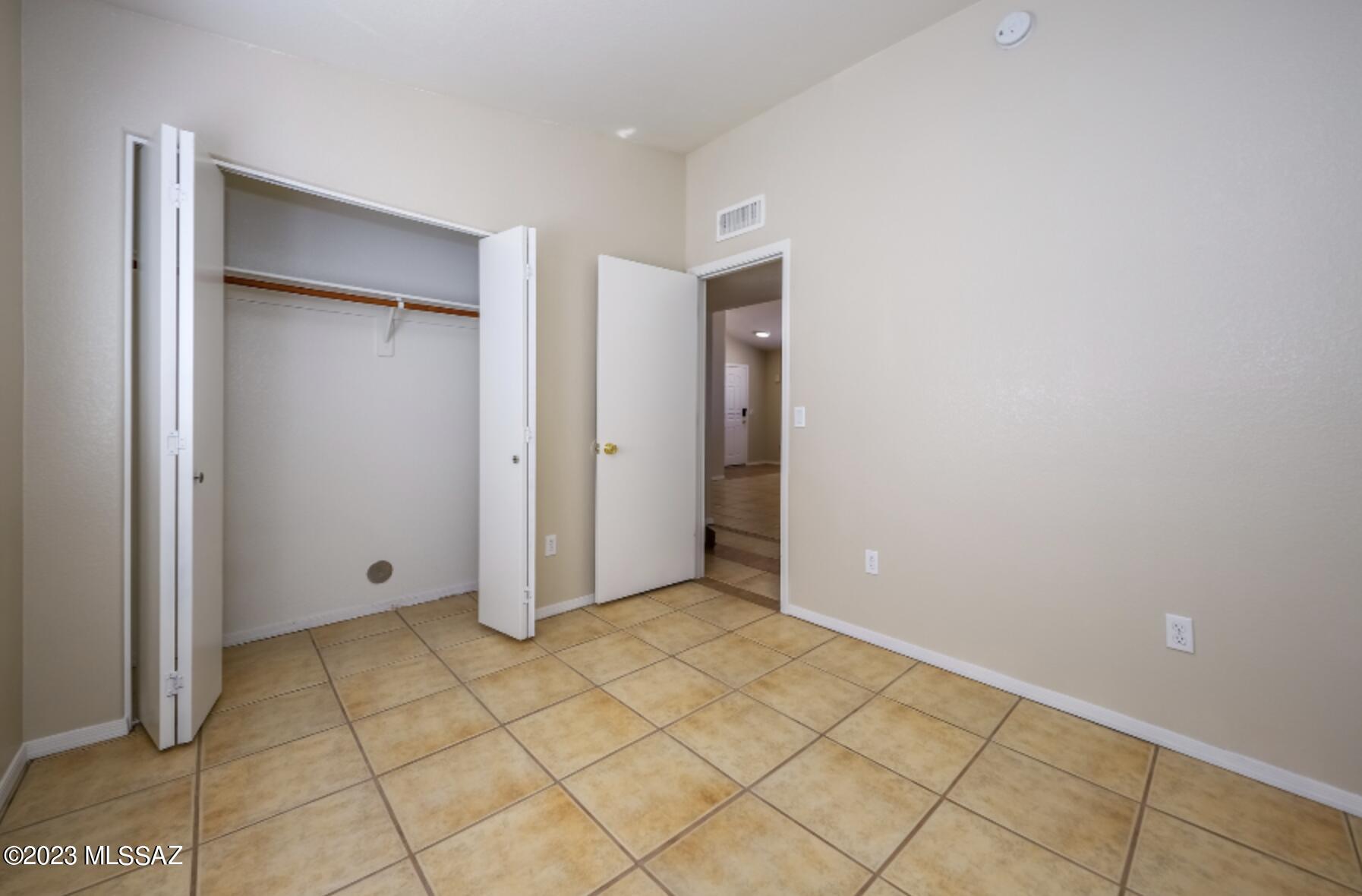 Mountain Manor View - Residential Lease