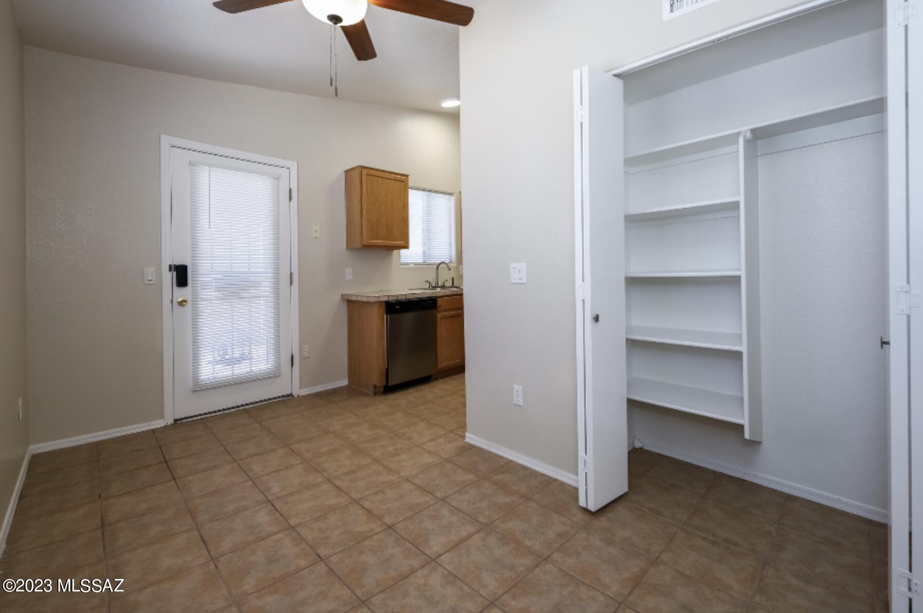 Mountain Manor View - Residential Lease