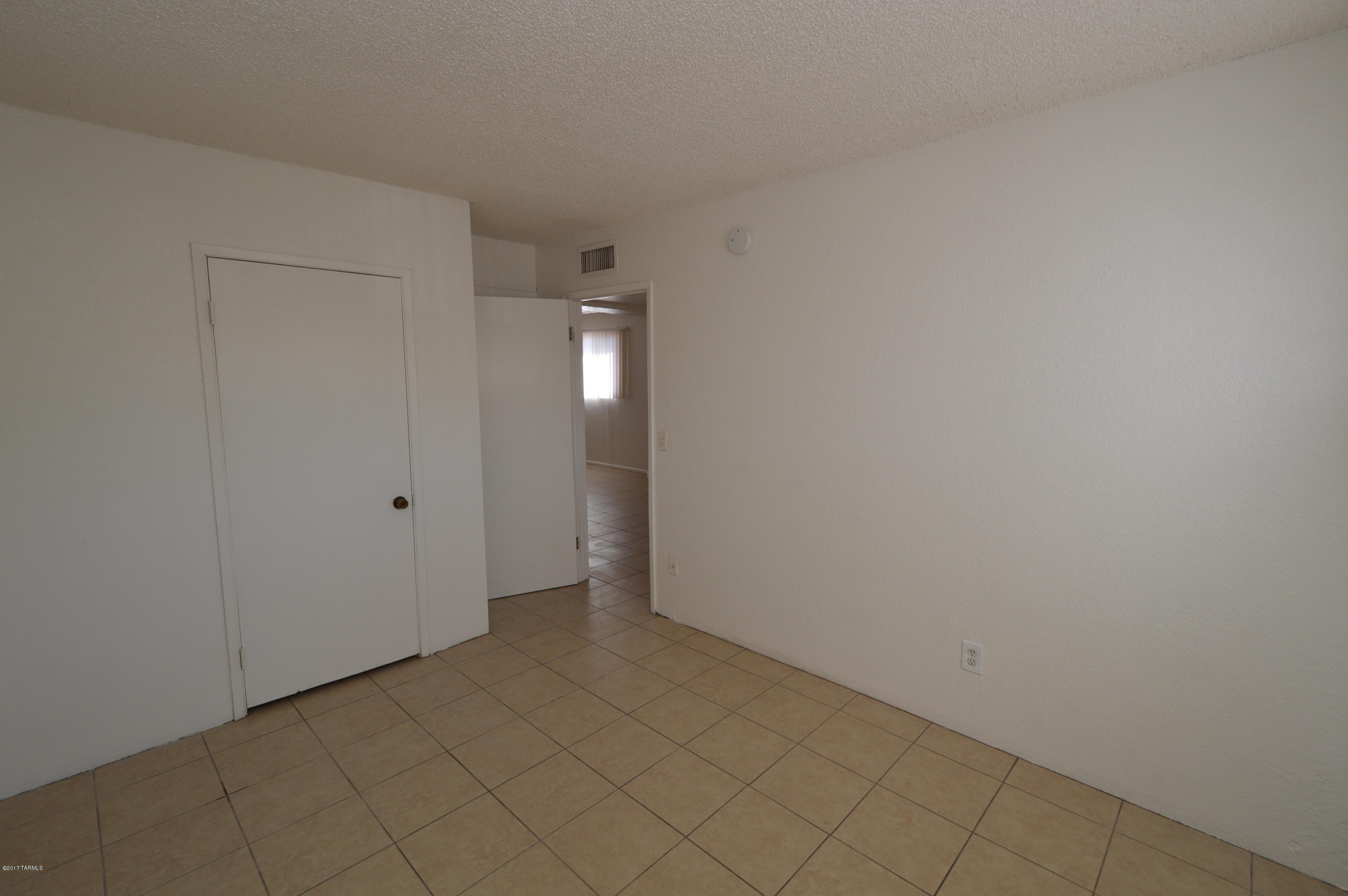 Craycroft - Residential Lease
