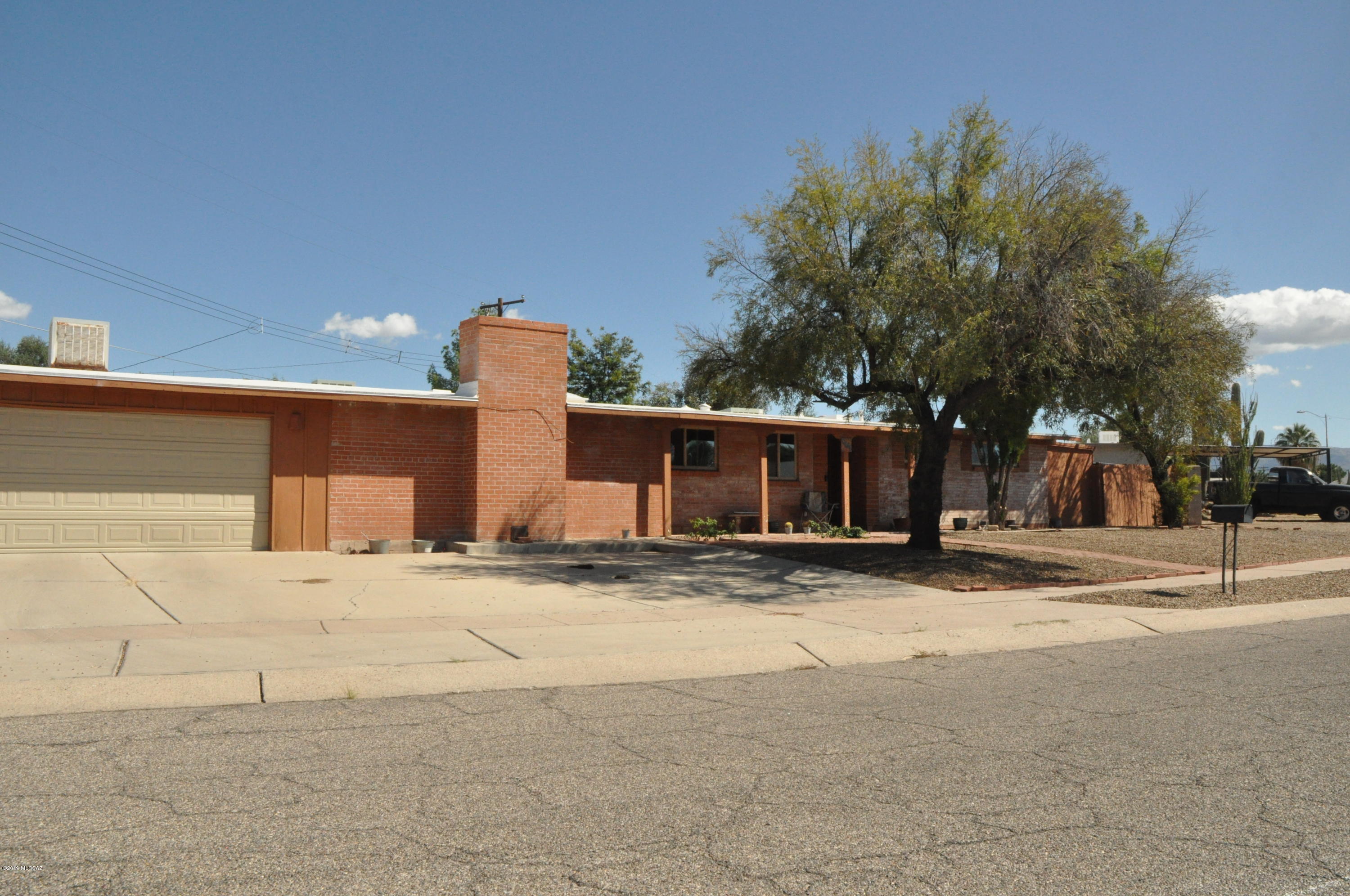 Longview Estates (108-193) - Residential
