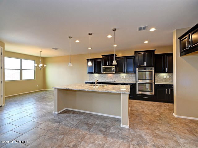 Rancho De Plata SQ20132830156 - Residential