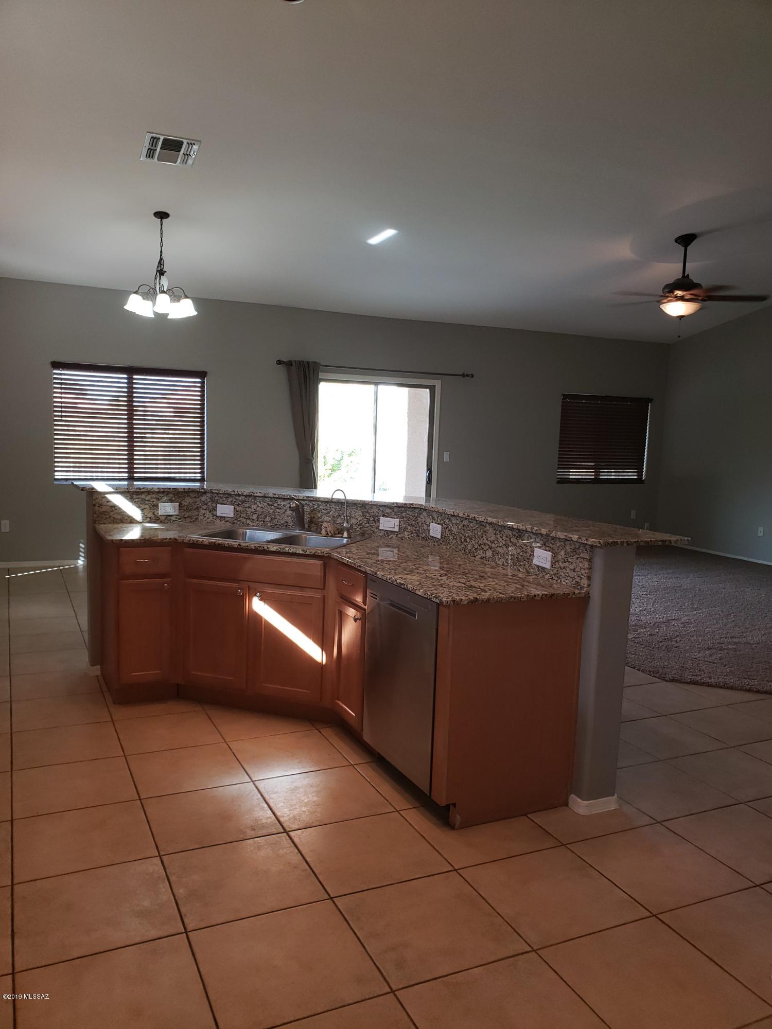 Continental Reserve Blk. 15 (1-66) - Residential Lease