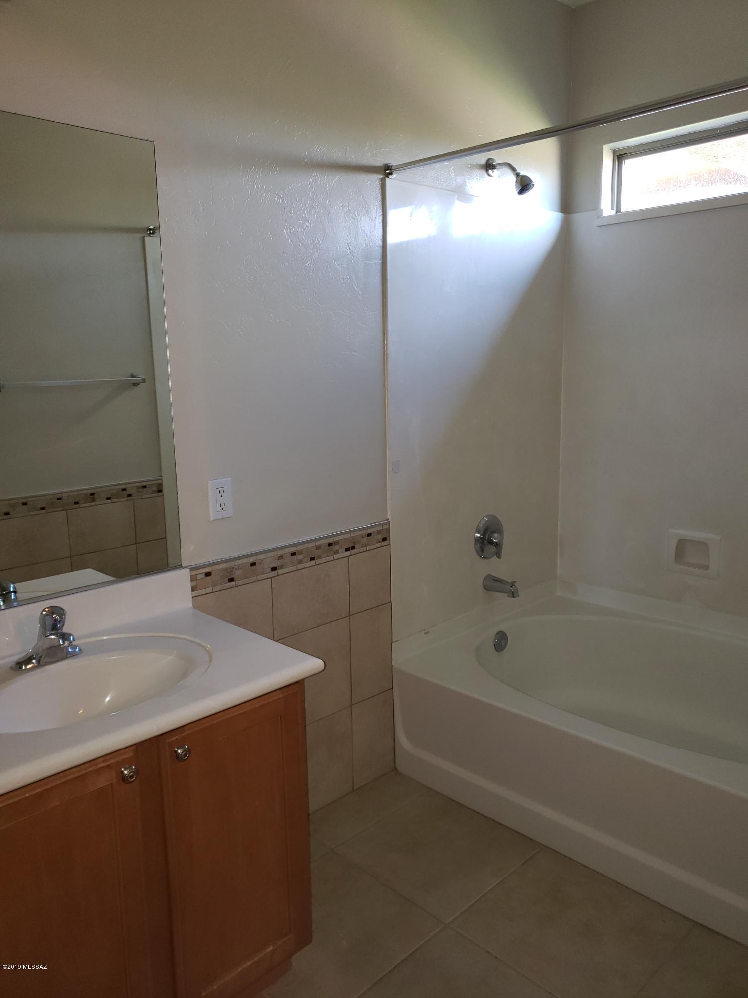 Continental Reserve Blk. 15 (1-66) - Residential Lease
