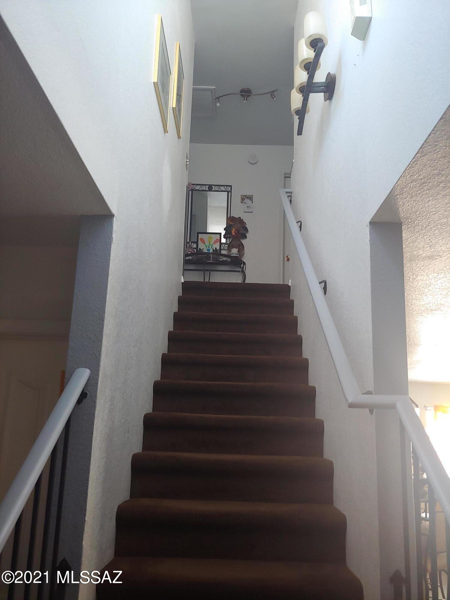 Arroyo Vista (1-166) - Residential