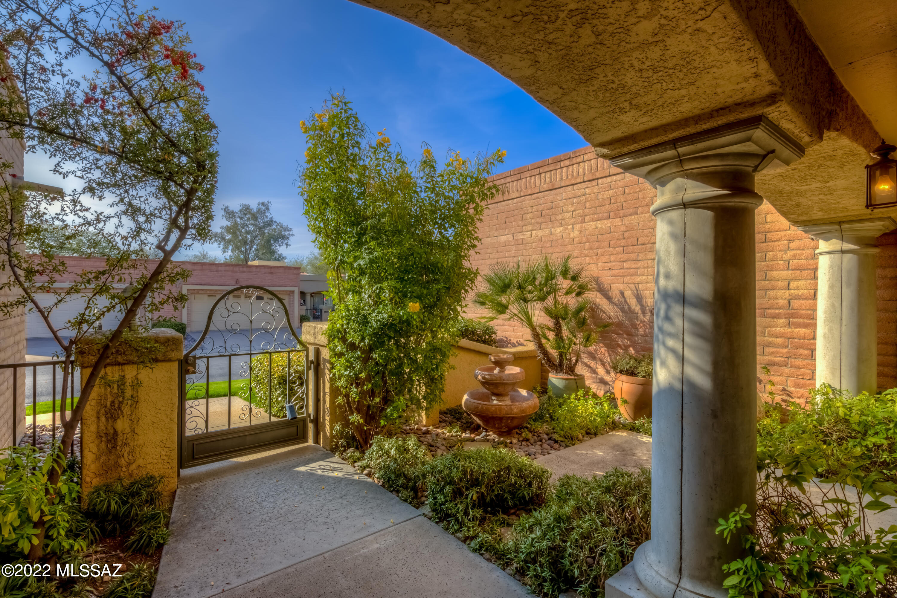 Riverbend - Sabino Canyon Road  (1-97) - Residential