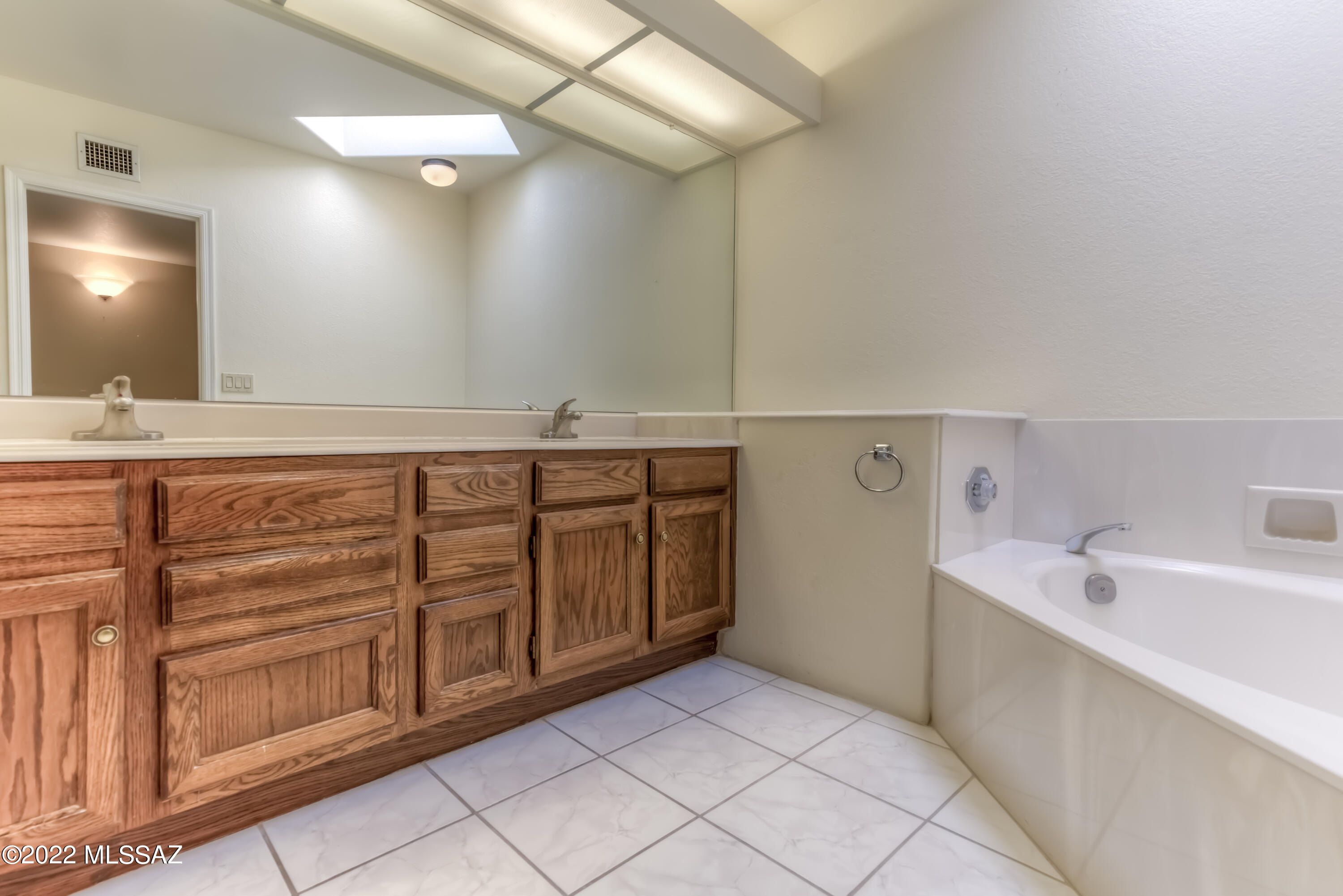 Riverbend - Sabino Canyon Road  (1-97) - Residential