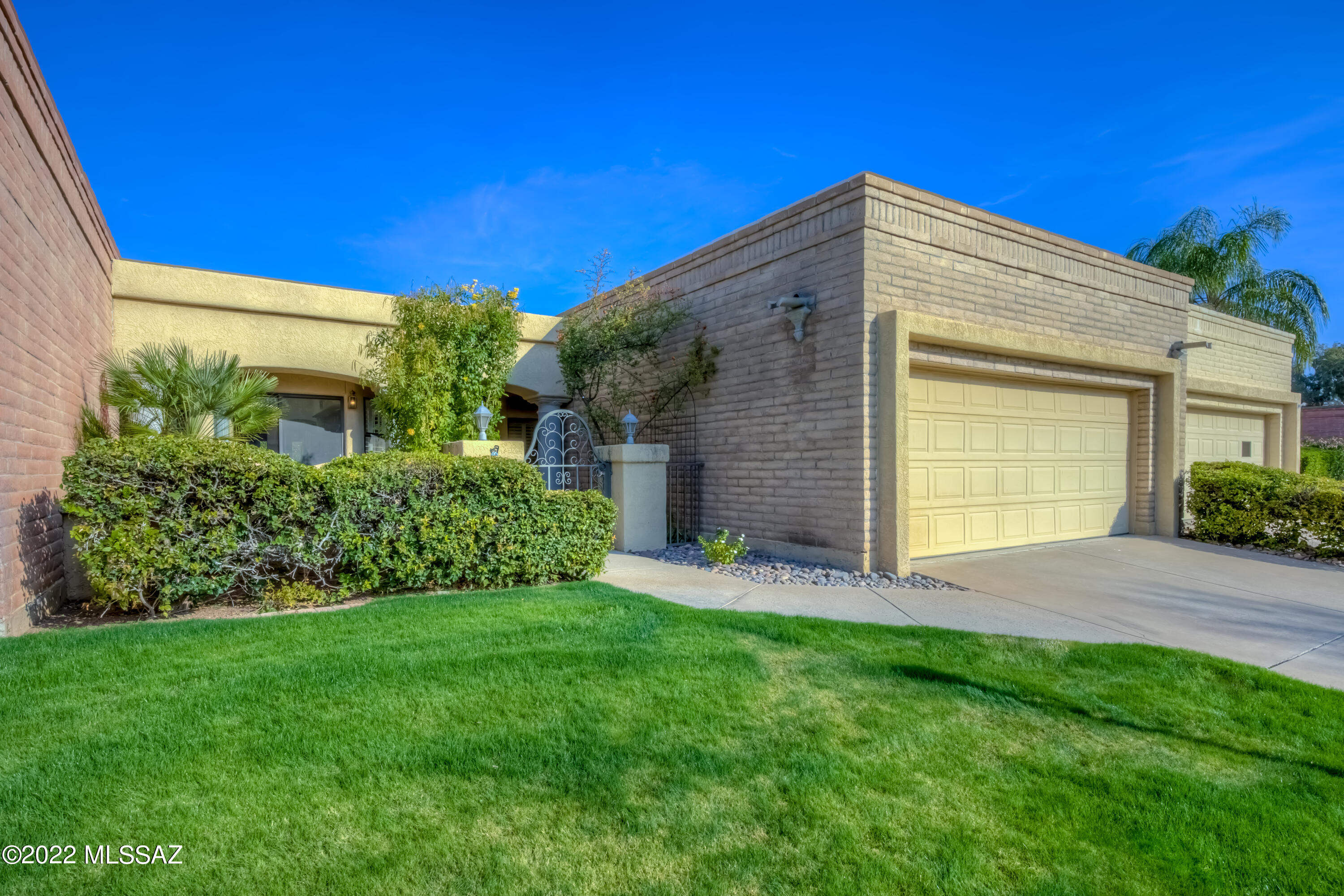 Riverbend - Sabino Canyon Road  (1-97) - Residential