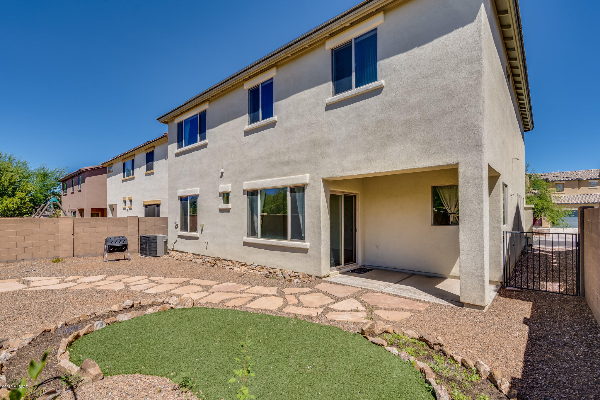 Presidio De Cancion (1-200) - Residential