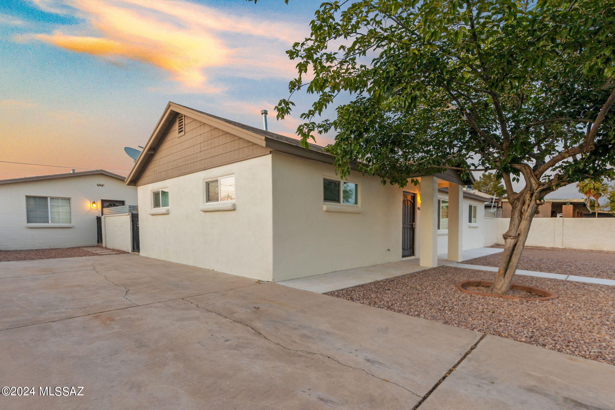 Mission Manor NO. 7 - Residential