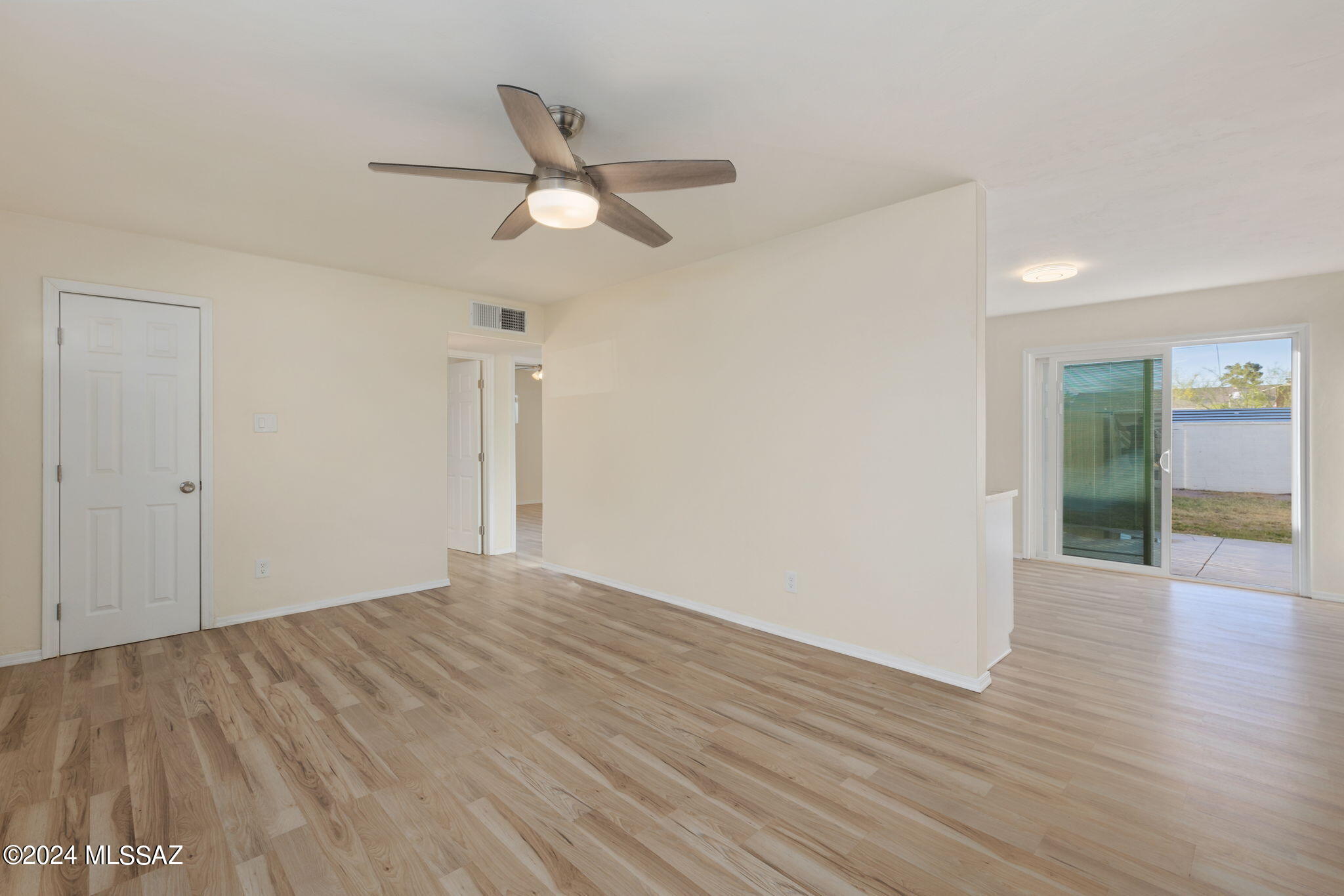 Mission Manor NO. 7 - Residential