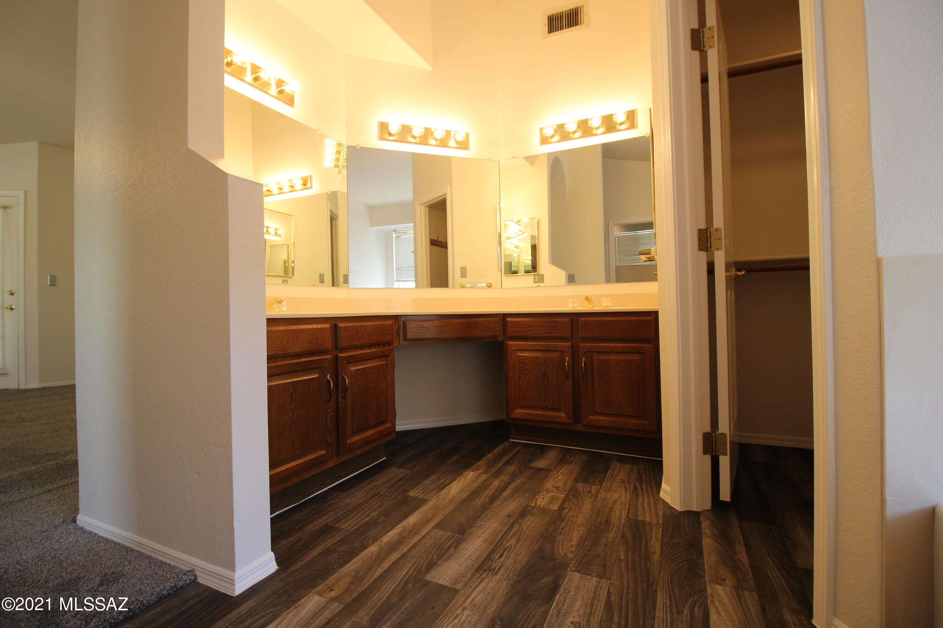 Canada Heights(1-68) - Residential Lease