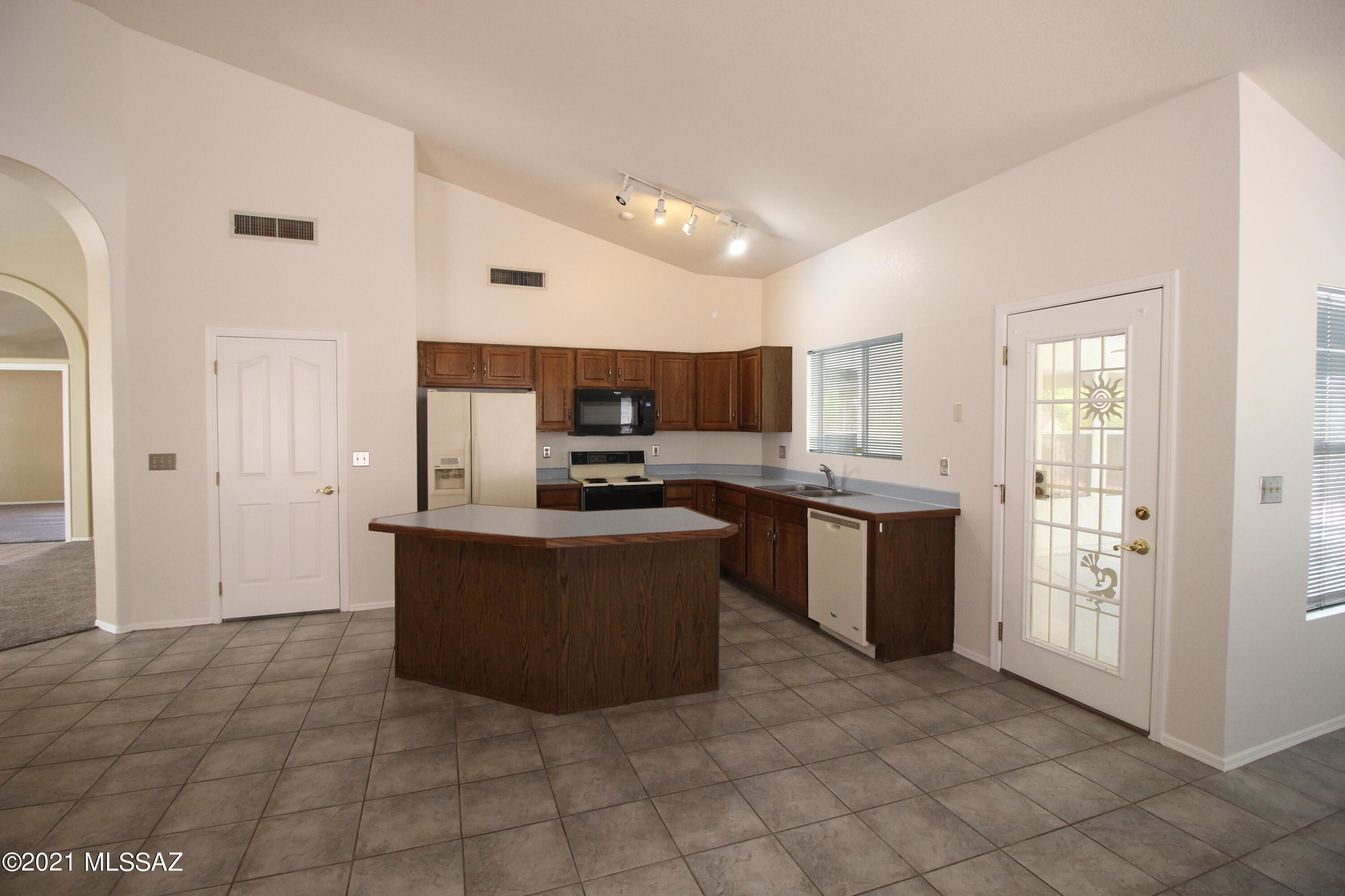 Canada Heights(1-68) - Residential Lease