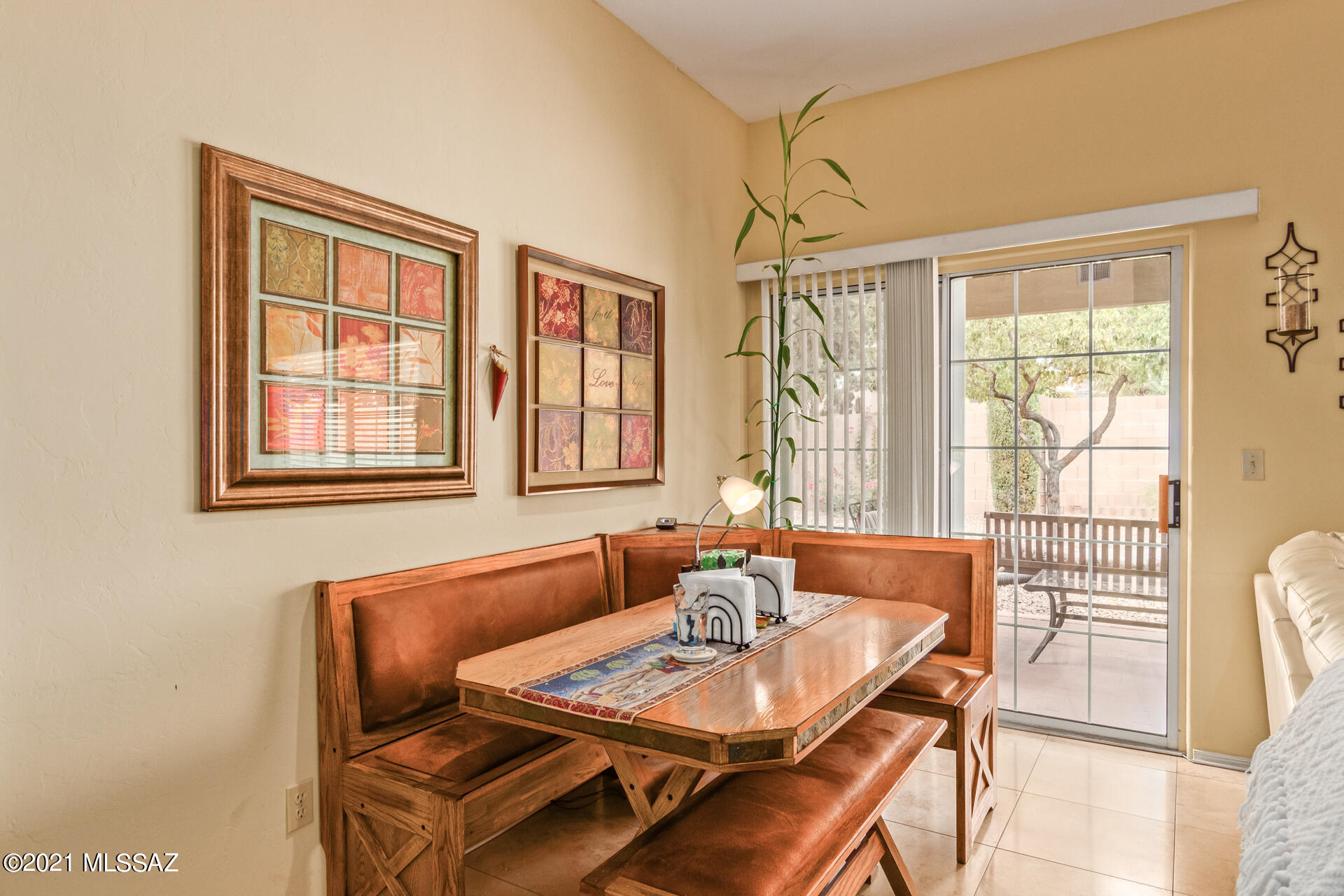 Villages Of La Canada (The) - Residential