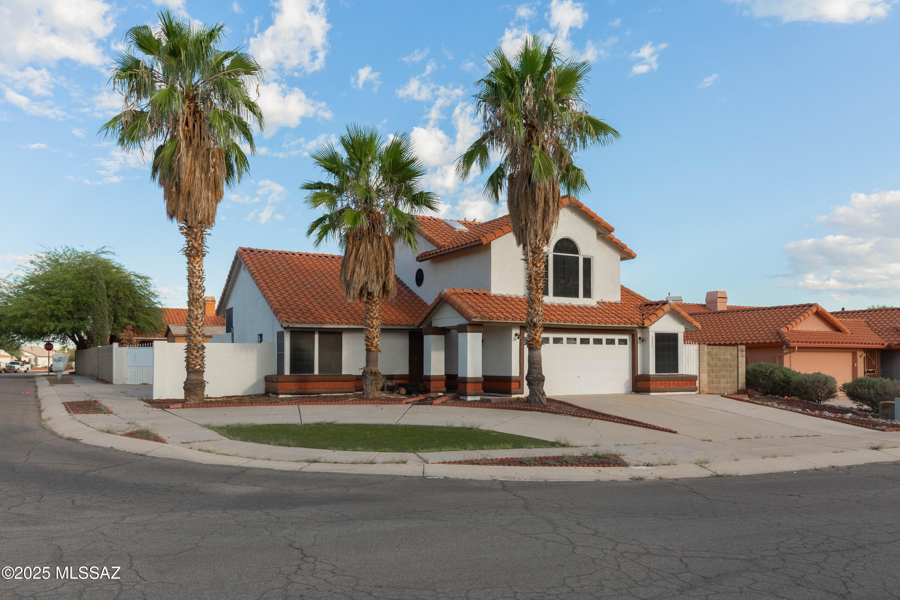 This spacious tri-level home offers over 2,200 square feet of versatile living space, traditionally laid out for comfort and functionality. Inside, you'll find a formal dining room, a large family room with a cozy fireplace, a separate living area, and a 400-square-foot bonus room—perfect for a home theater, game room, or creative workspace.The primary suite is generously sized and features elegant arched windows that let in plenty of natural light. The attached bath includes dual sinks and a jetted tub, creating a relaxing space to unwind. The freshly painted exterior adds to the home's curb appeal, and the oversized two-car garage offers extra room for storage, hobbies, or a workshop. Additional highlights include a refrigerator and stove, no polybutylene plumbing, and no HOA fees a... rare and valuable bonus. New roof 2 year ago! Move-in ready and full of potential, this home is ready for your personal touch