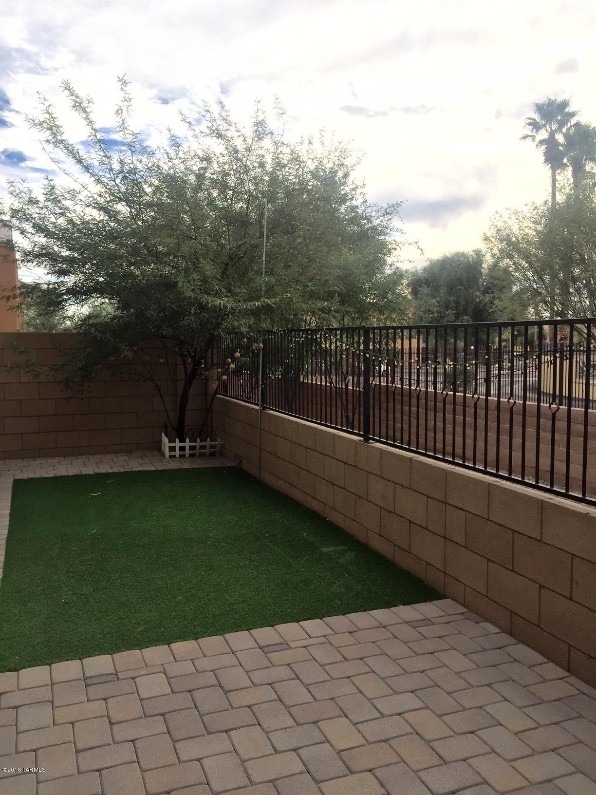 River Walk (1-140) - Residential