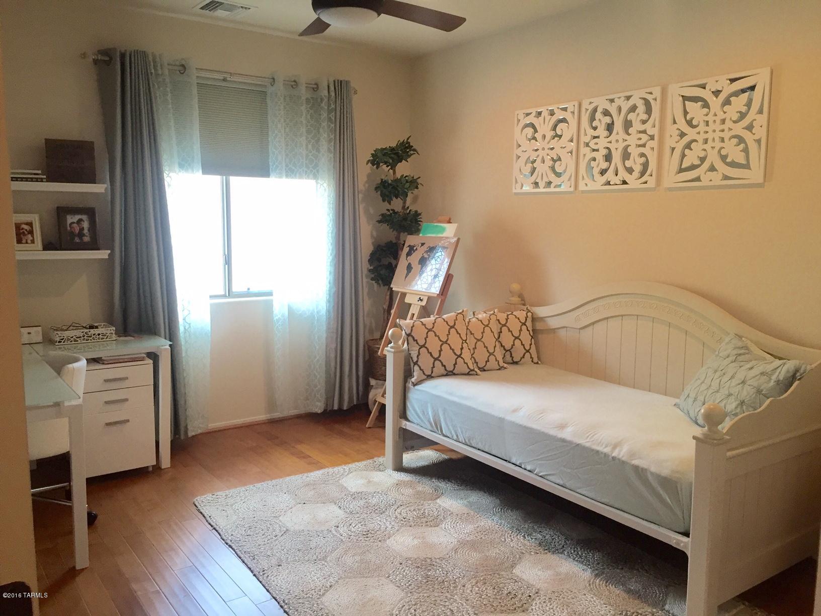 River Walk (1-140) - Residential
