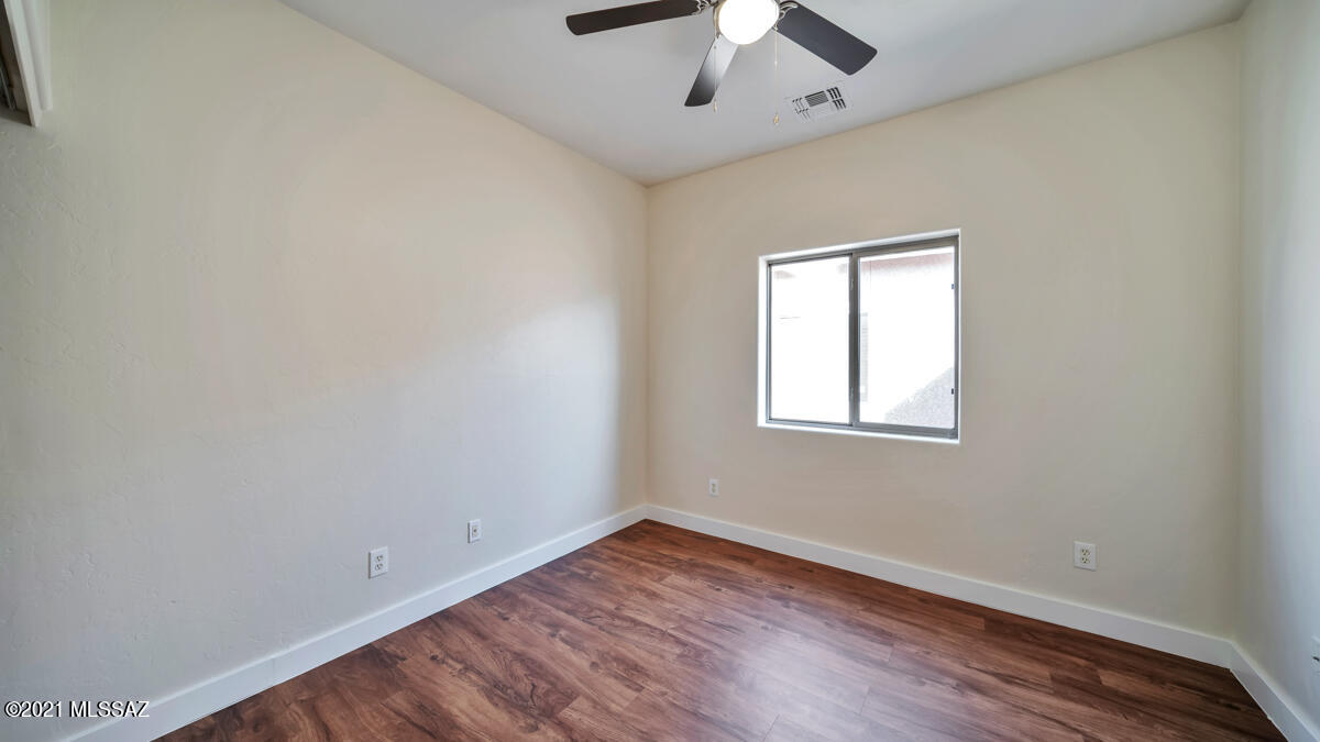 Riverside Crossing (1-133) - Residential Lease