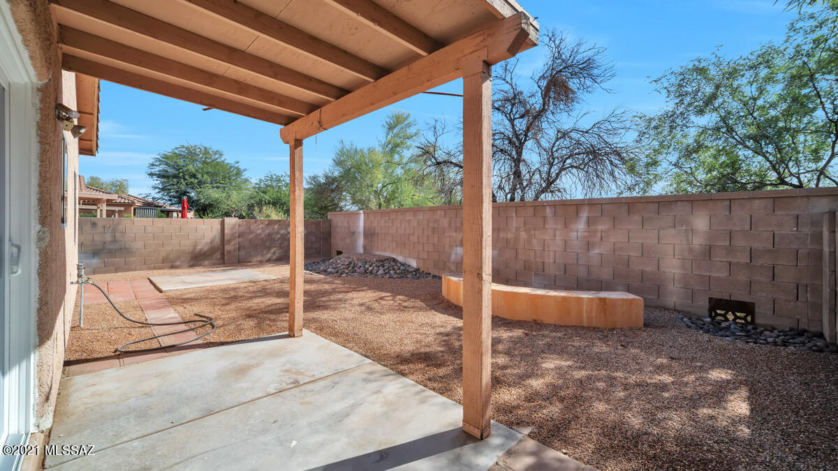 Riverside Crossing (1-133) - Residential Lease