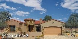 Approximately =/- 1 acre lots with lots of privacy and views.  Prices start at 419,900 different floorplans to choose from.  Bring your toys, RV, boat, trailers are all allowed.  These Cornerstone homes are built to perfection with custom finishes throughout.  Granite countertops, Huge Islands, undermounts sinks, stainless steel appliances, Open floor plans, luxury bathrooms, 10 and 12 foot high ceilings, 8 foot doors, energy efficient homes.    Private tours are available.