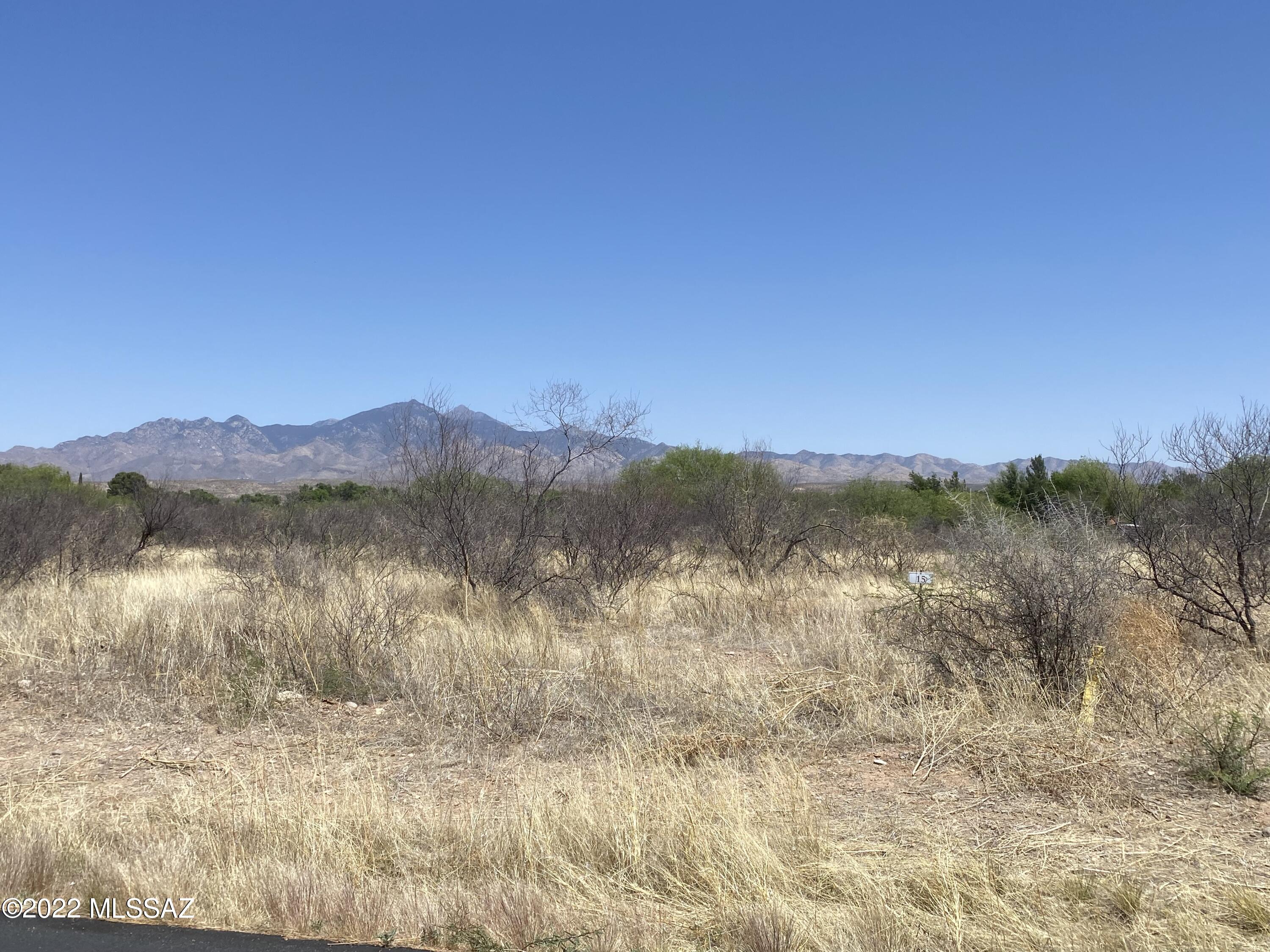 Level lot in the Tubac Golf Resort.