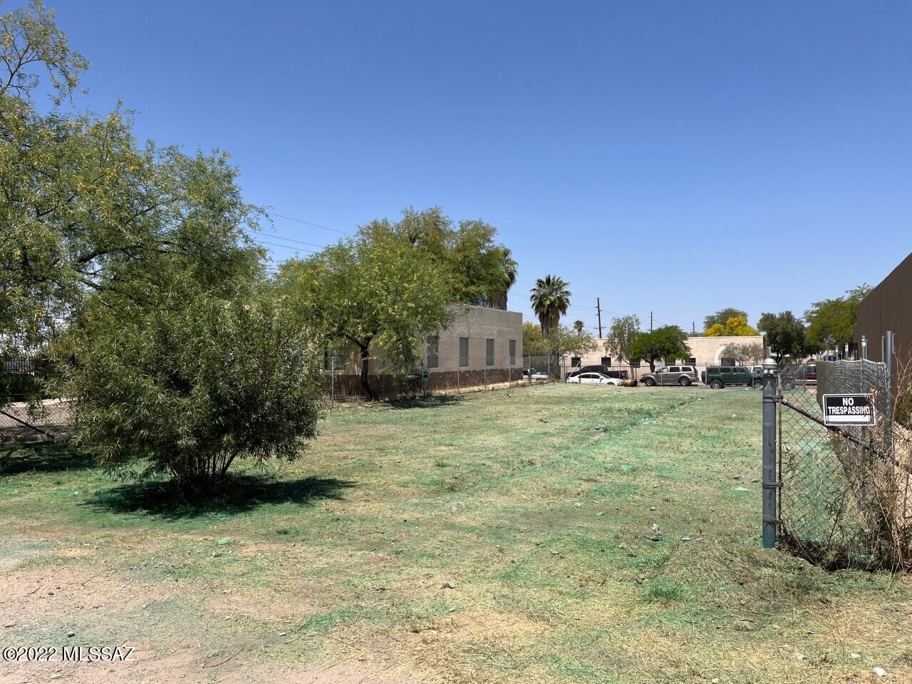 Clean infill lot, close to the University, freeway access and more.  City of Tucson C3 zoned parcel that is ready for new student housing or a wide variety of other uses, including single family, multi family and even some retail.  The sale of this parcel includes expired Duplex plans that have been approved by the City of Tucson.  Go check it out soon....not many of these left!