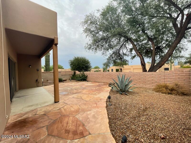 Roadhaven Resort Inc. - Residential Lease