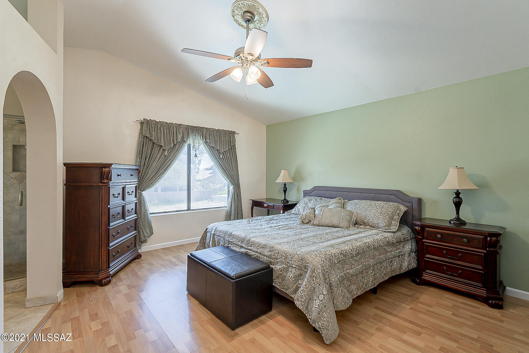 Linda Vista Terrace(1-102) - Residential