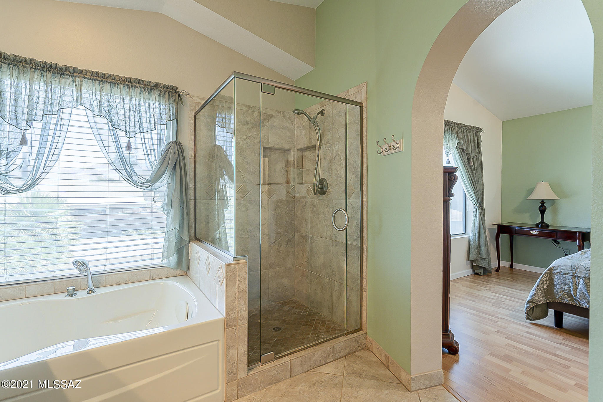 Linda Vista Terrace(1-102) - Residential