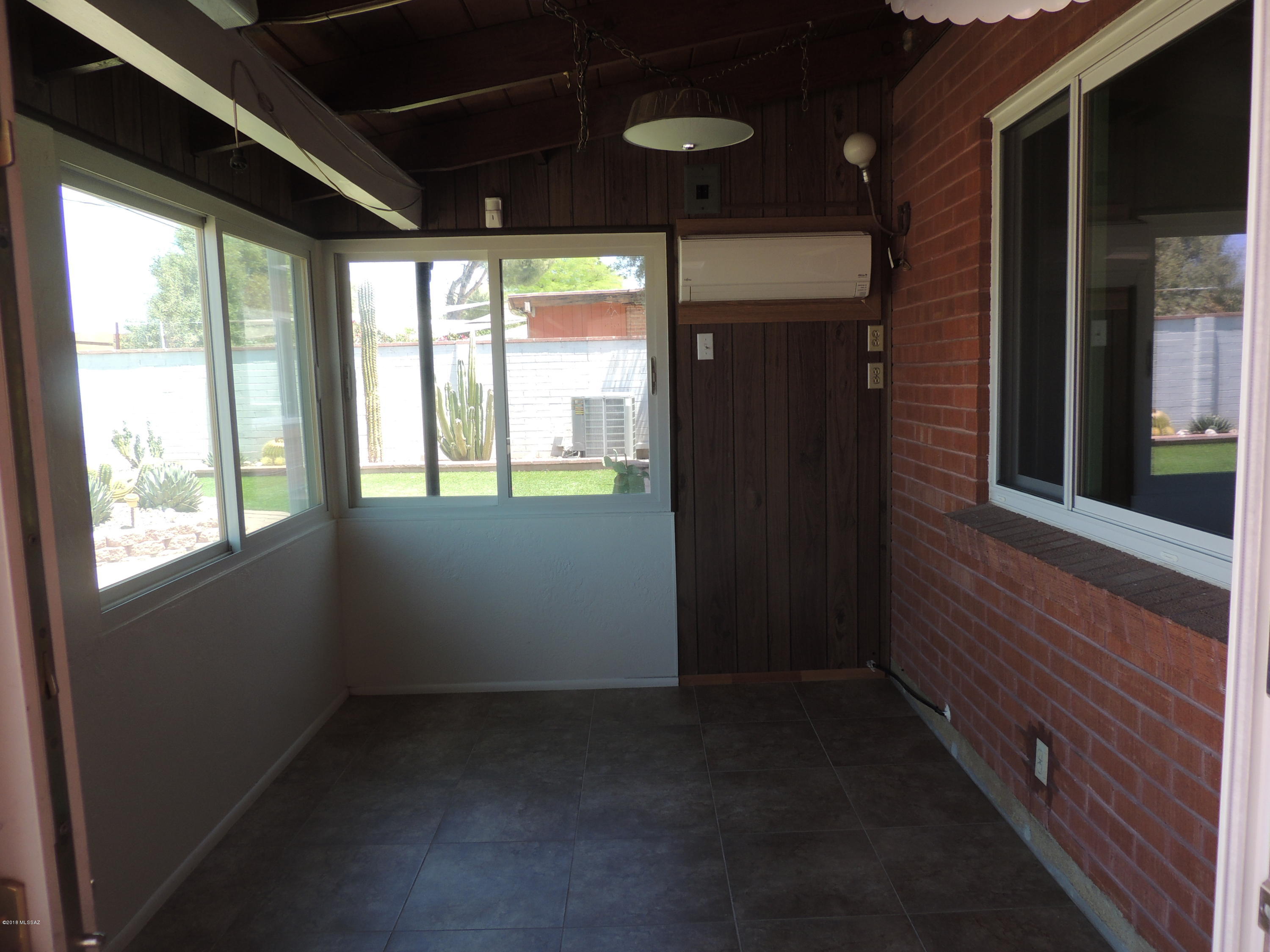 Casa Loma Estates - Residential