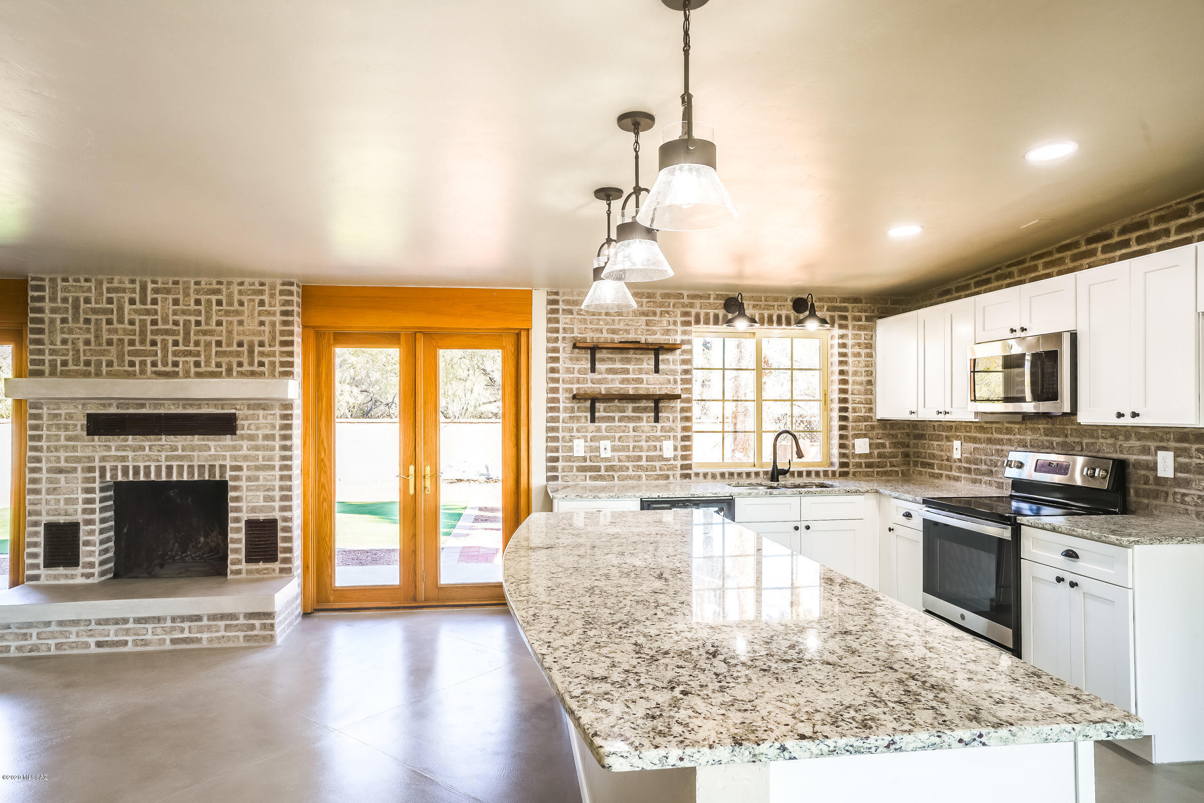 Bear Canyon Hills - Residential