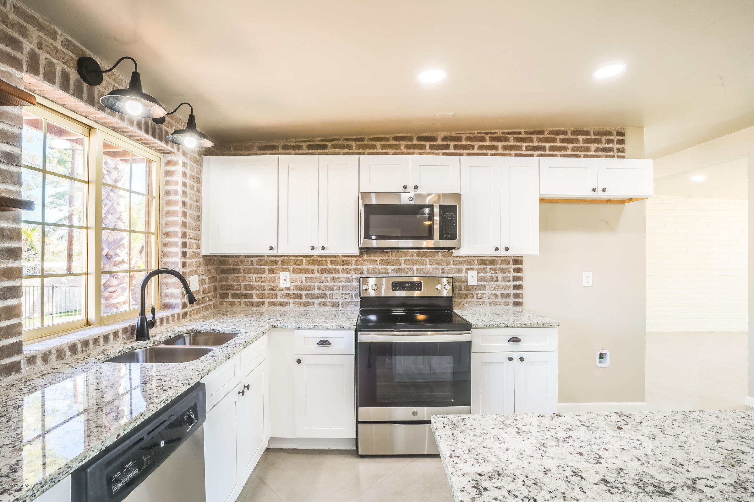 Bear Canyon Hills - Residential