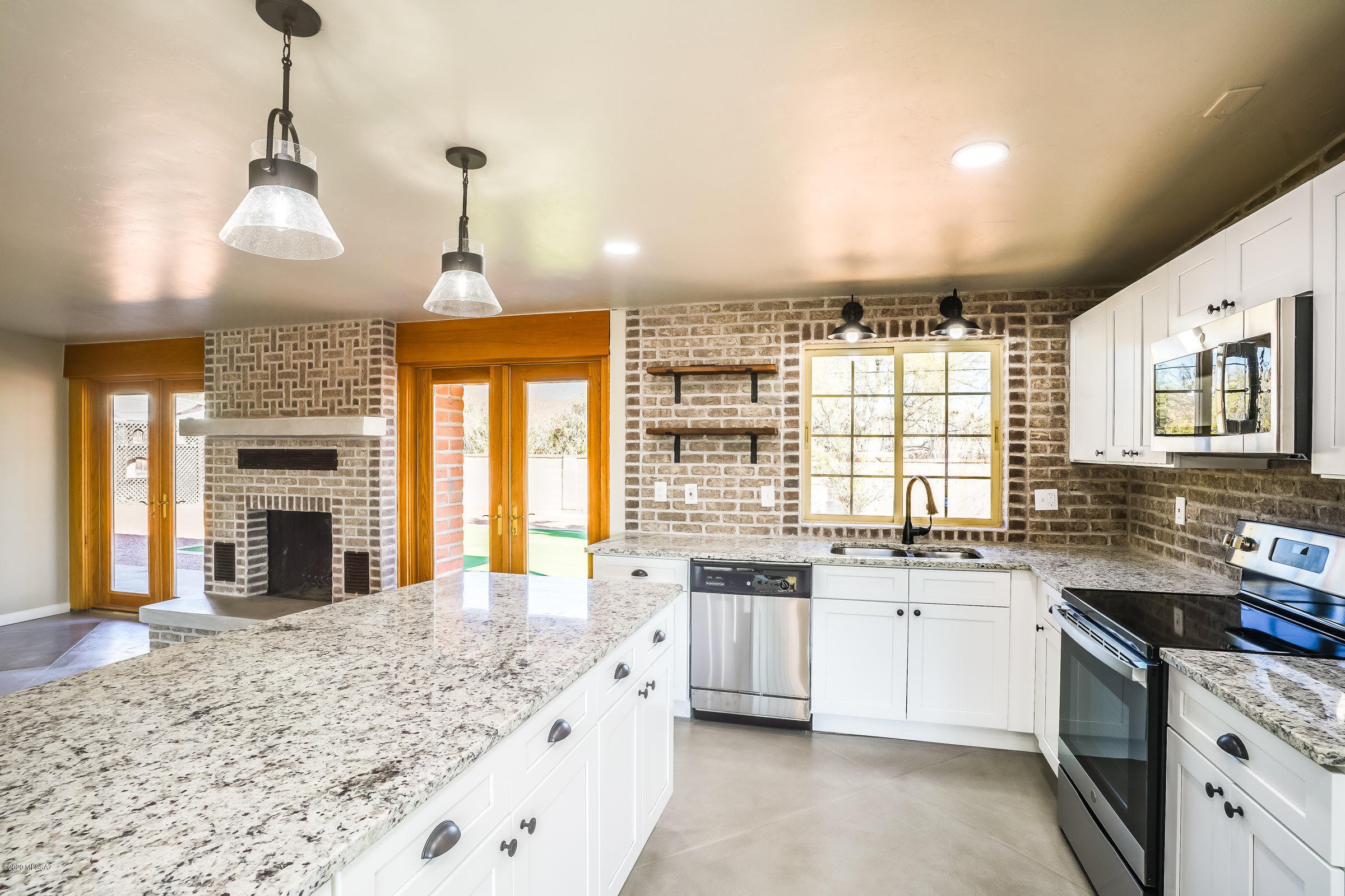Bear Canyon Hills - Residential