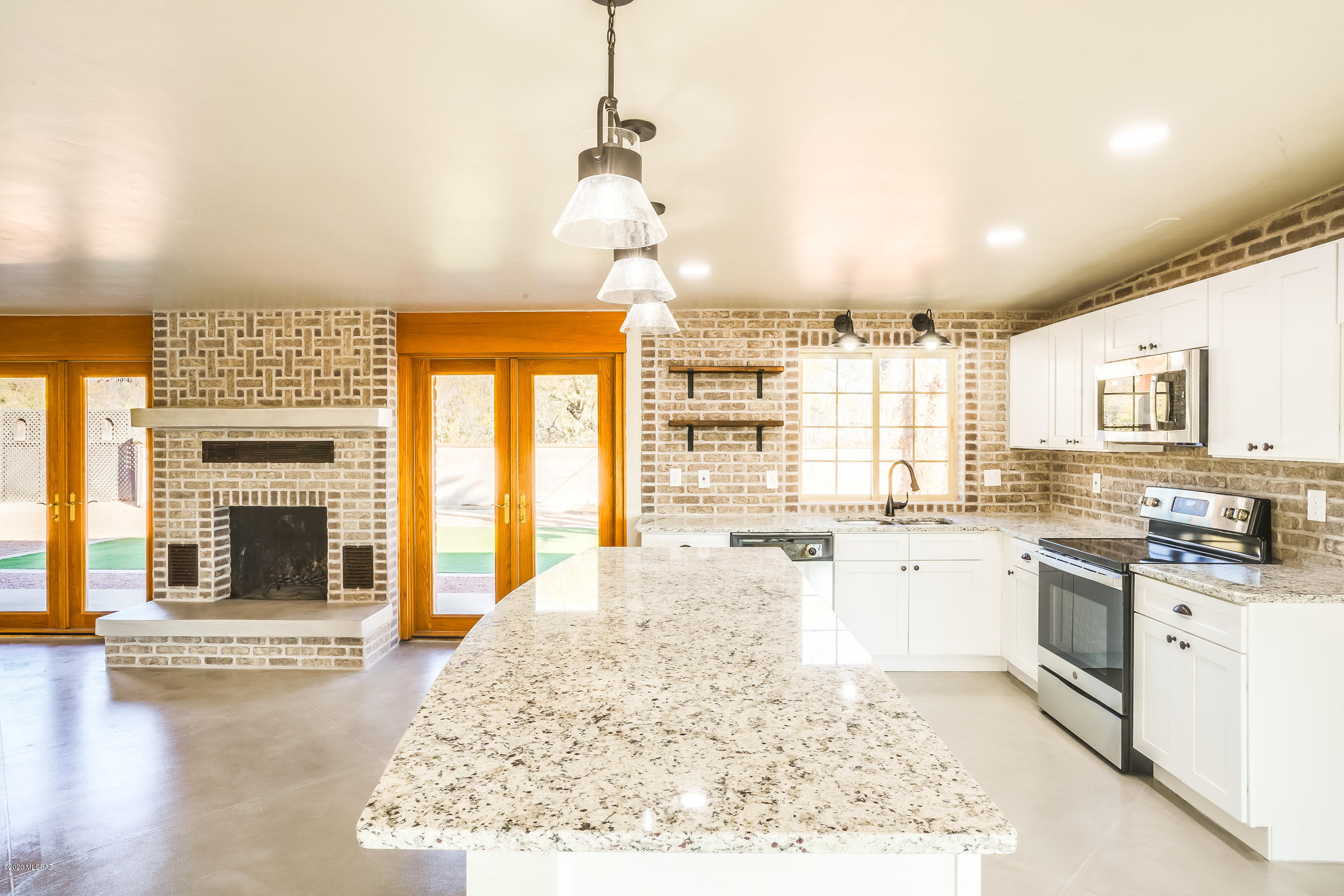 Bear Canyon Hills - Residential