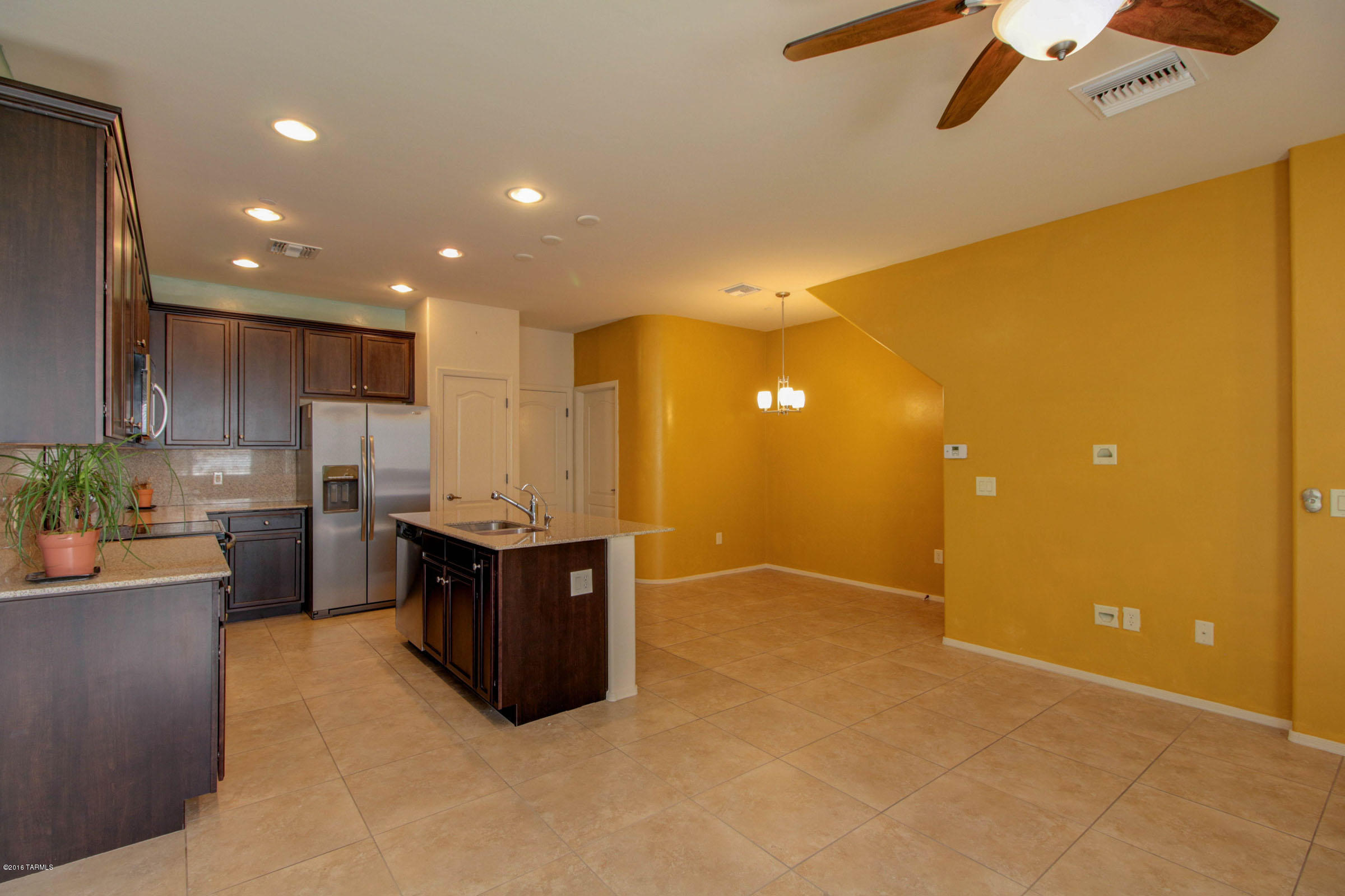 River Walk (1-140) - Residential Lease