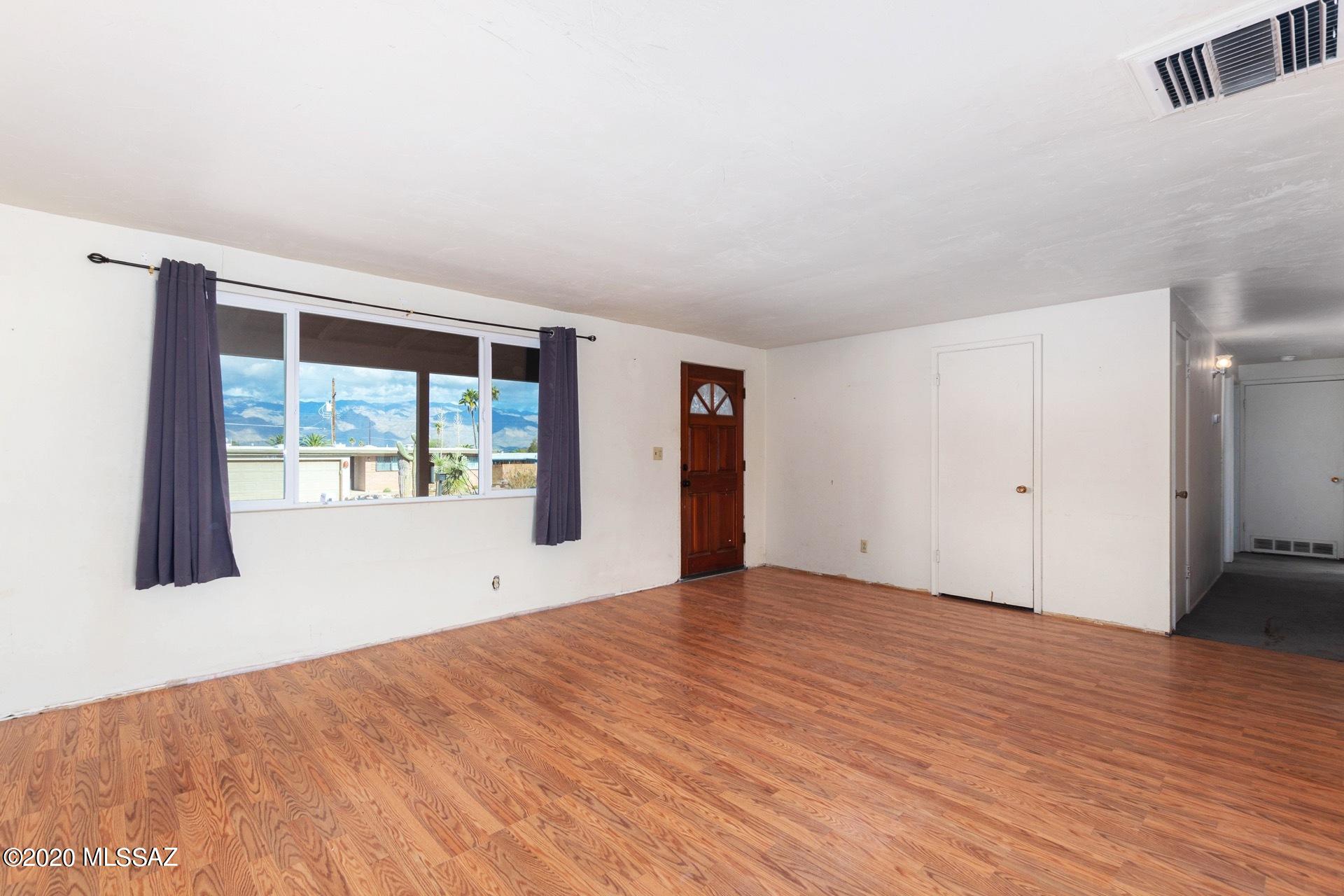 Huntington Park - Residential
