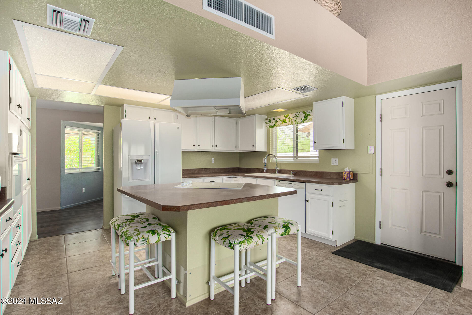 Catalina Highlands  (36-74) - Residential