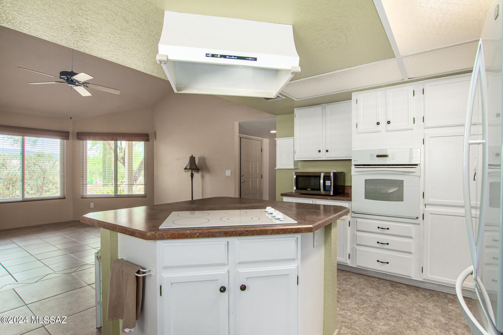 Catalina Highlands  (36-74) - Residential