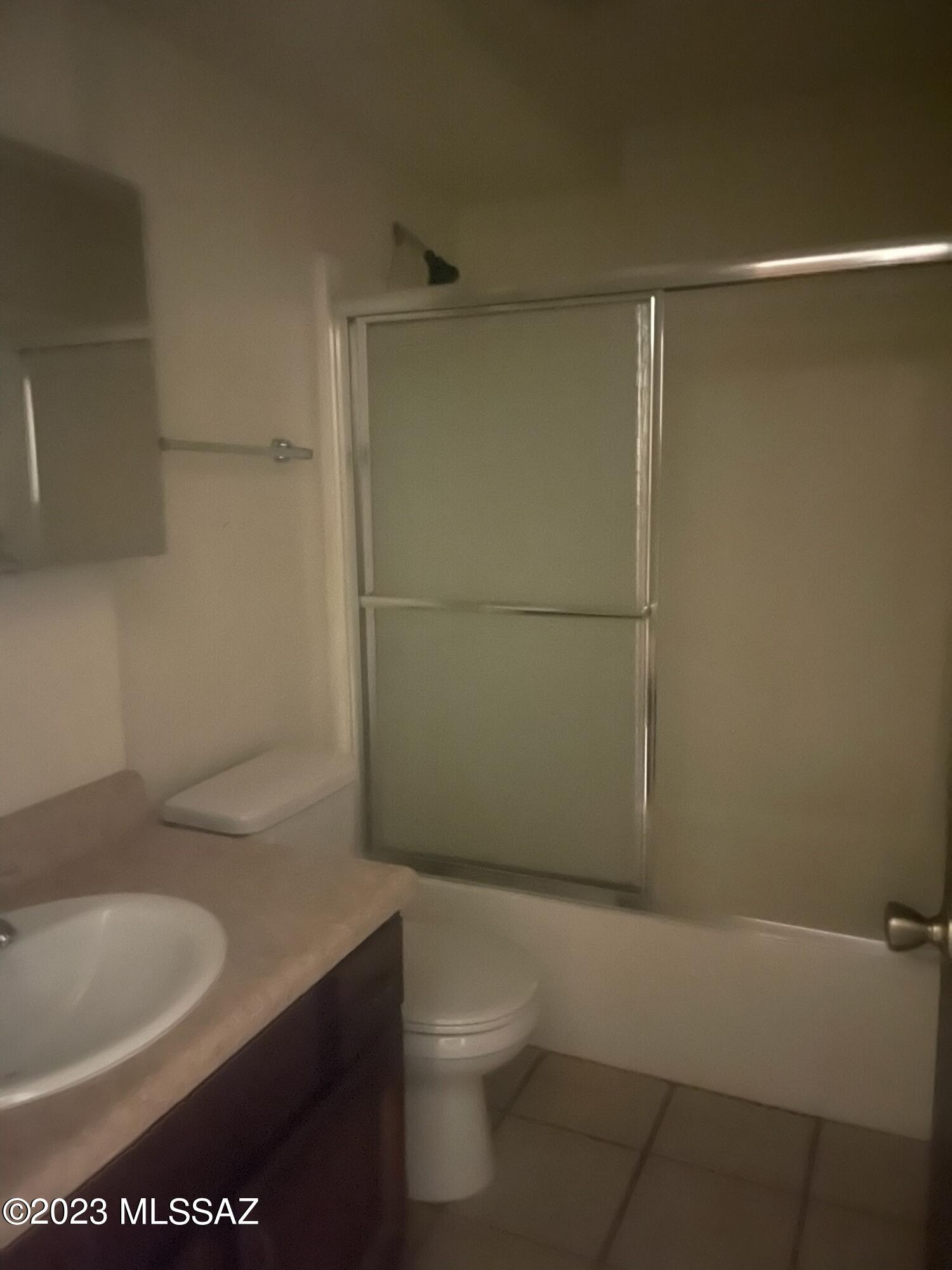 Unsubdivided - Residential Lease