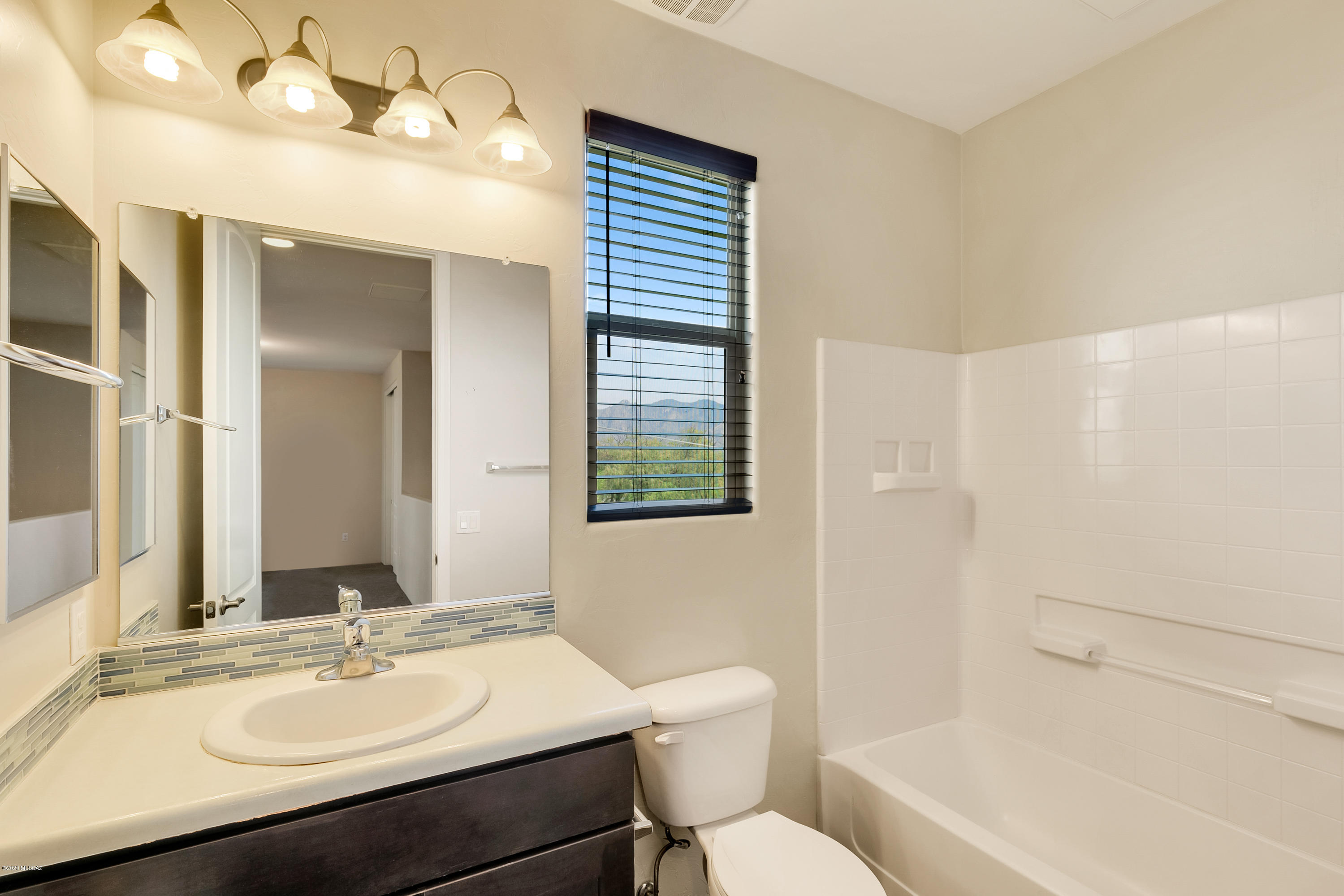 Miramonte At Glenn SQ20133580243 - Residential