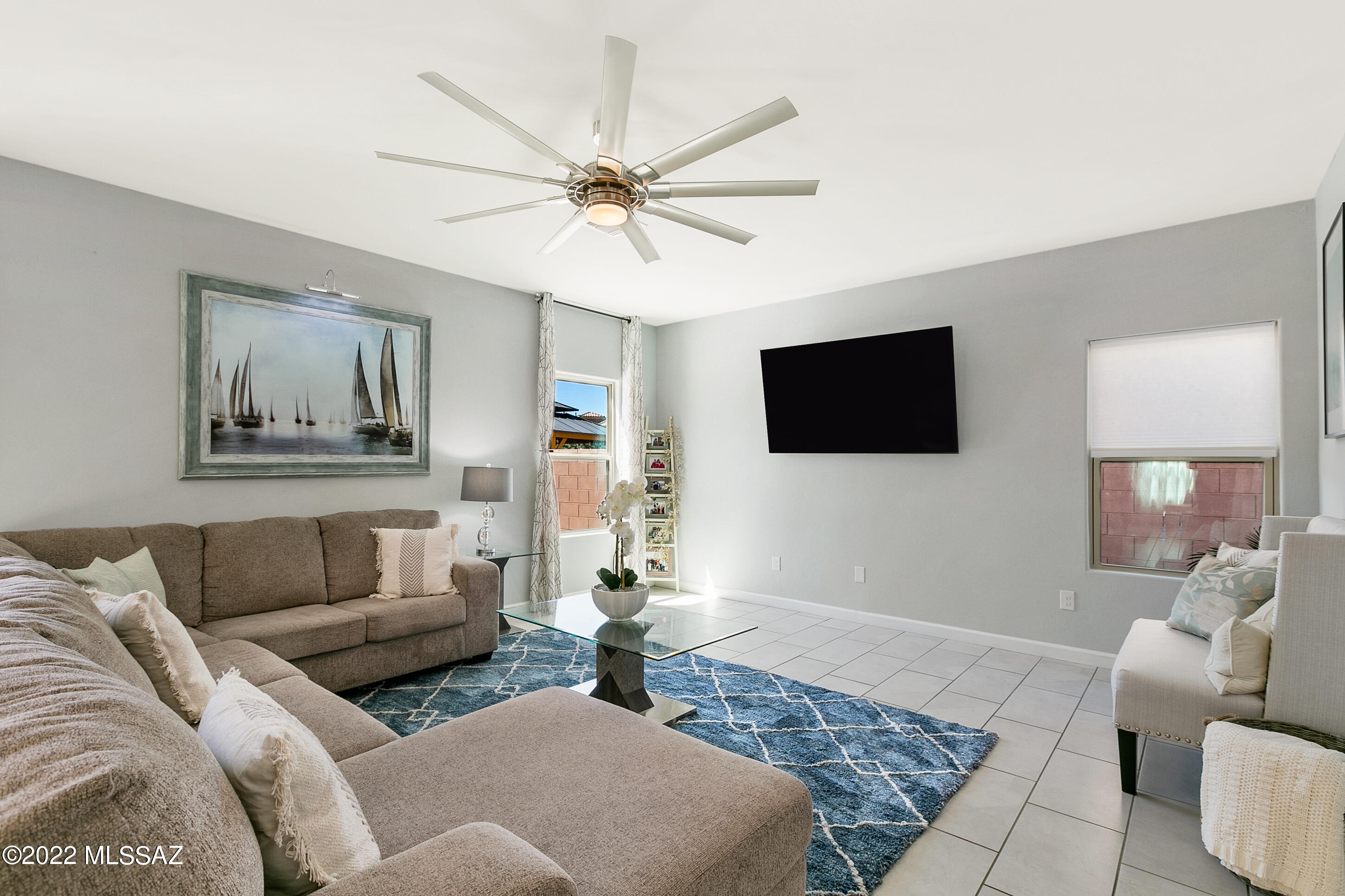 Vista Del Lago Norte SQ20140780198 - Residential