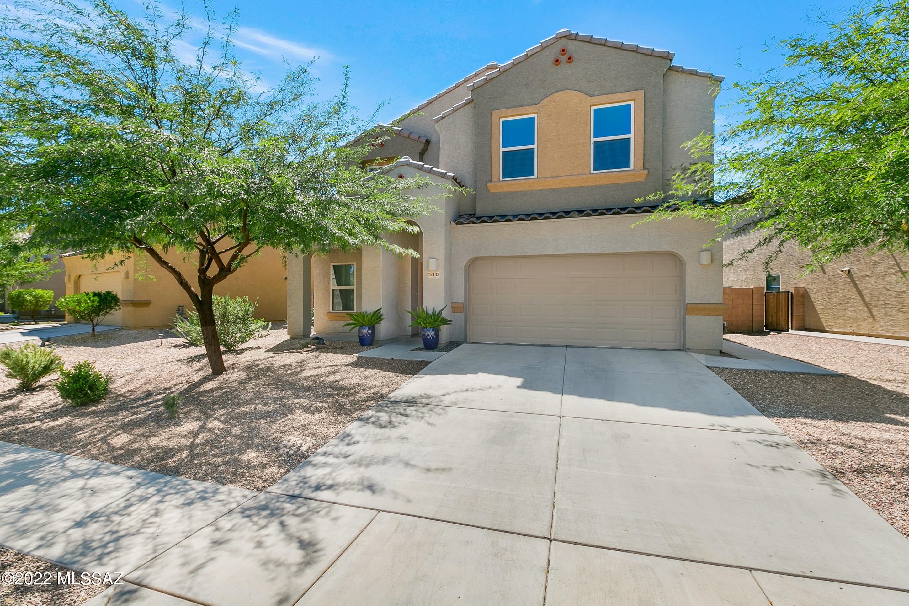 Vista Del Lago Norte SQ20140780198 - Residential
