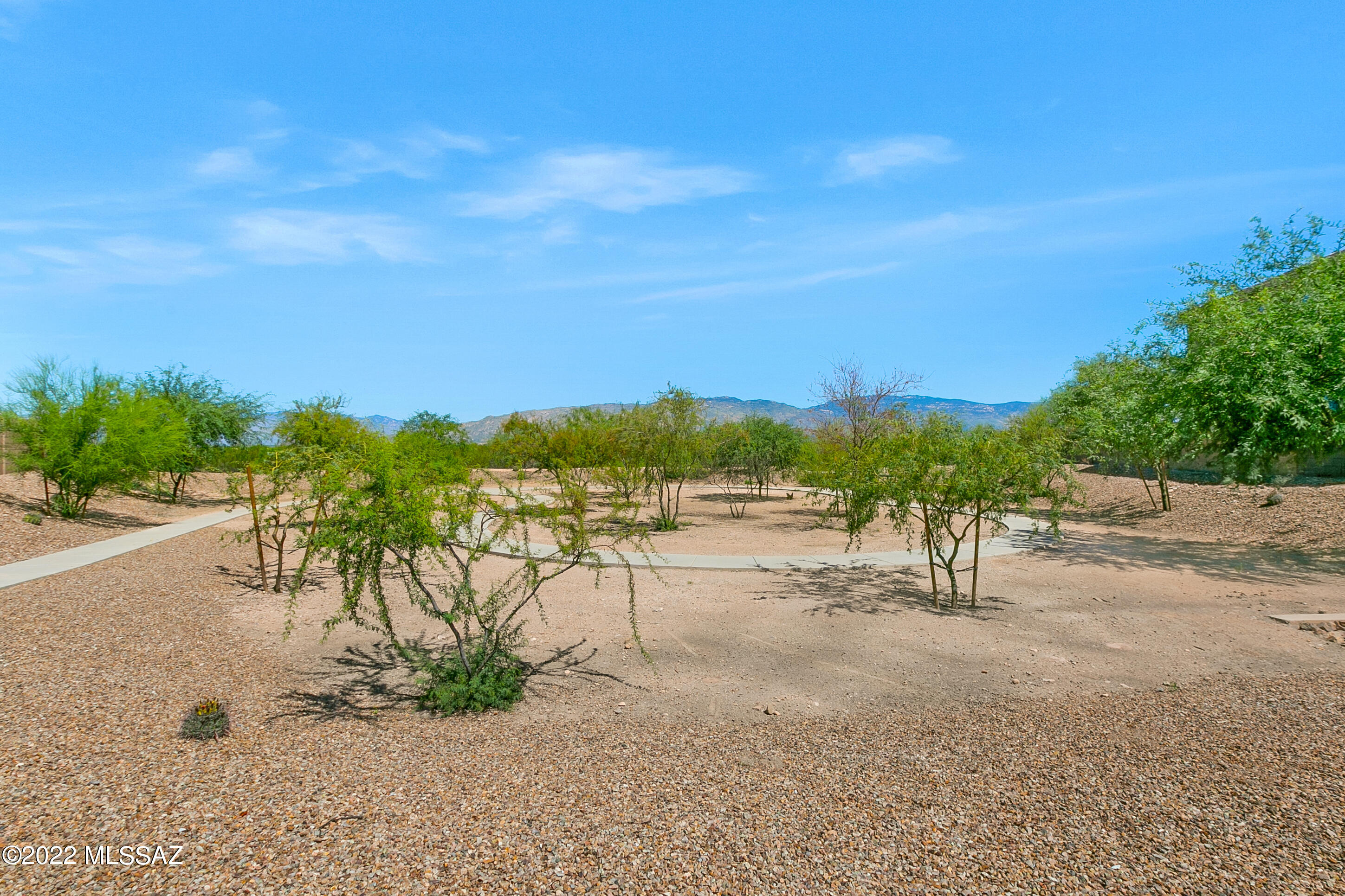 Vista Del Lago Norte SQ20140780198 - Residential