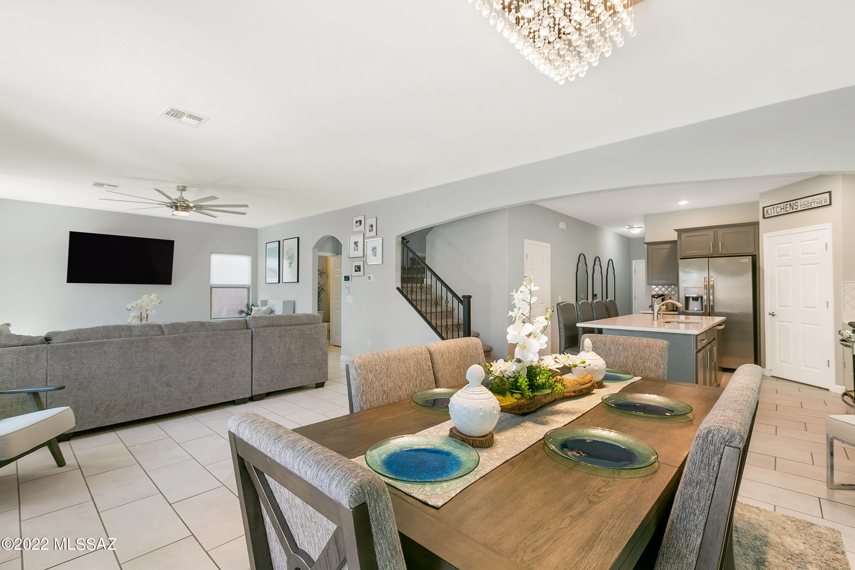 Vista Del Lago Norte SQ20140780198 - Residential